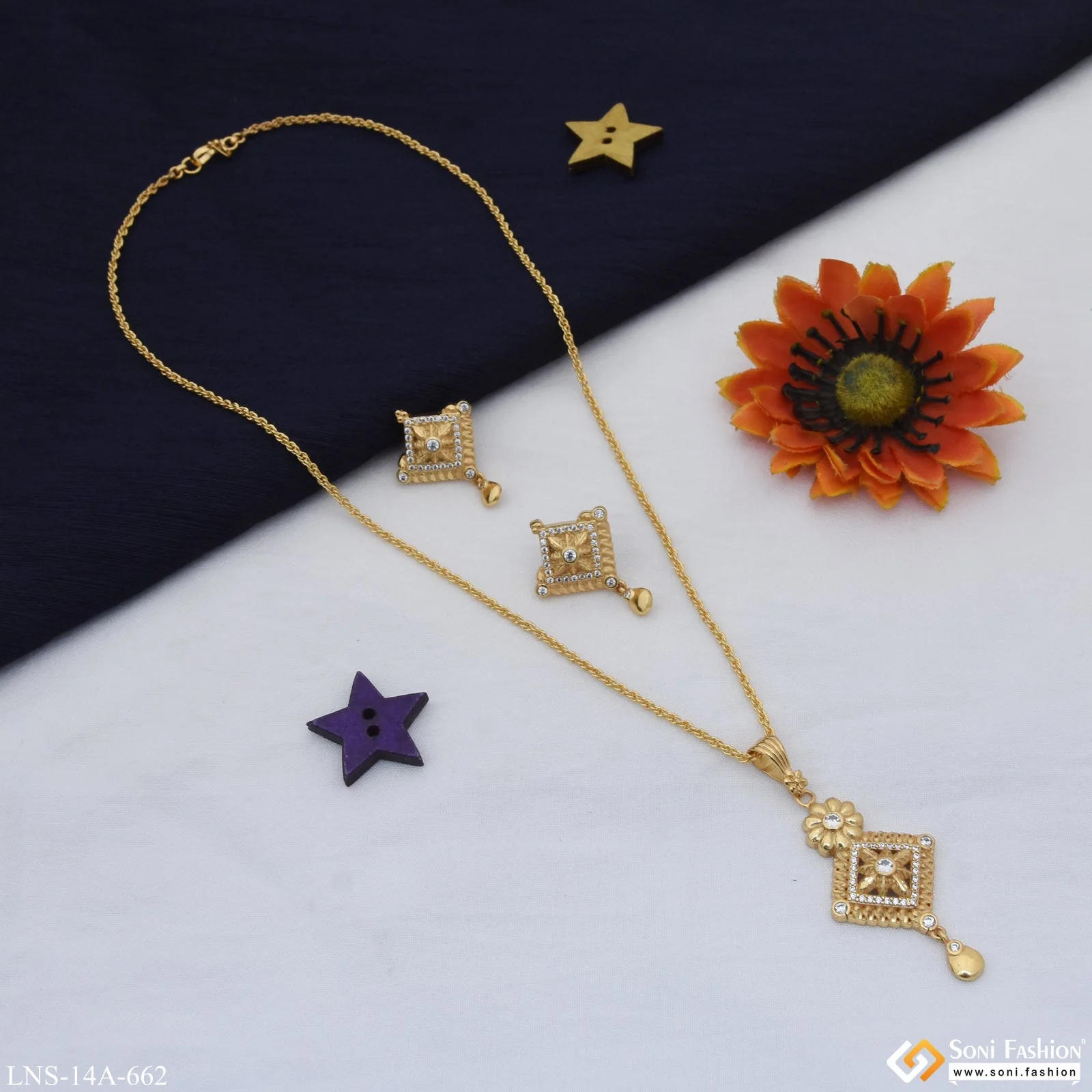 Exclusive Design Fancy Design Gold Plated Necklace Set for Lady - Style A662 - Image 5