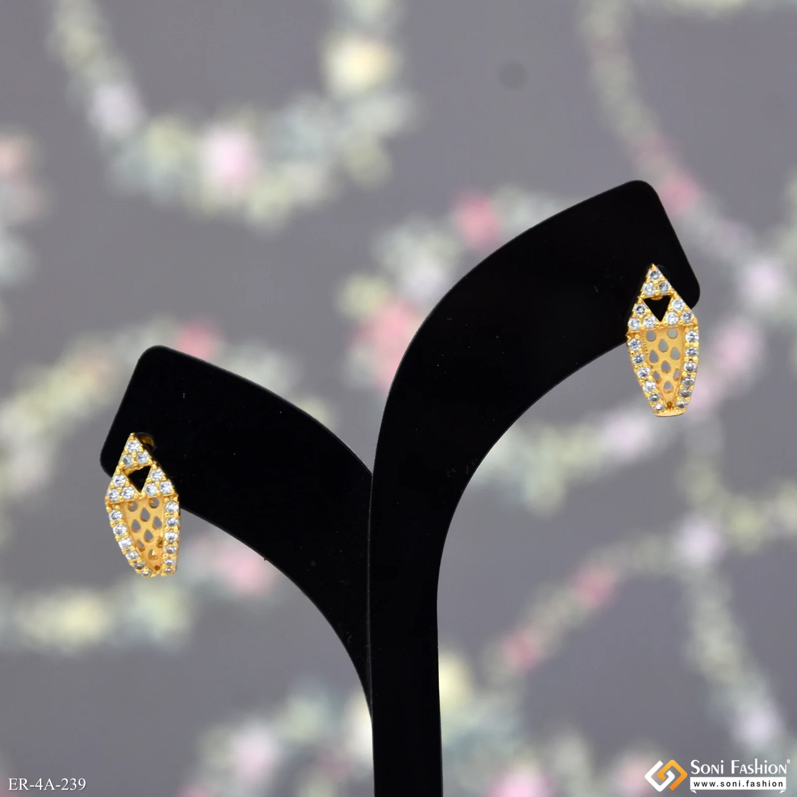 Exclusive Design Gold Plated Earrings for Ladies - Style A239 - Image 3