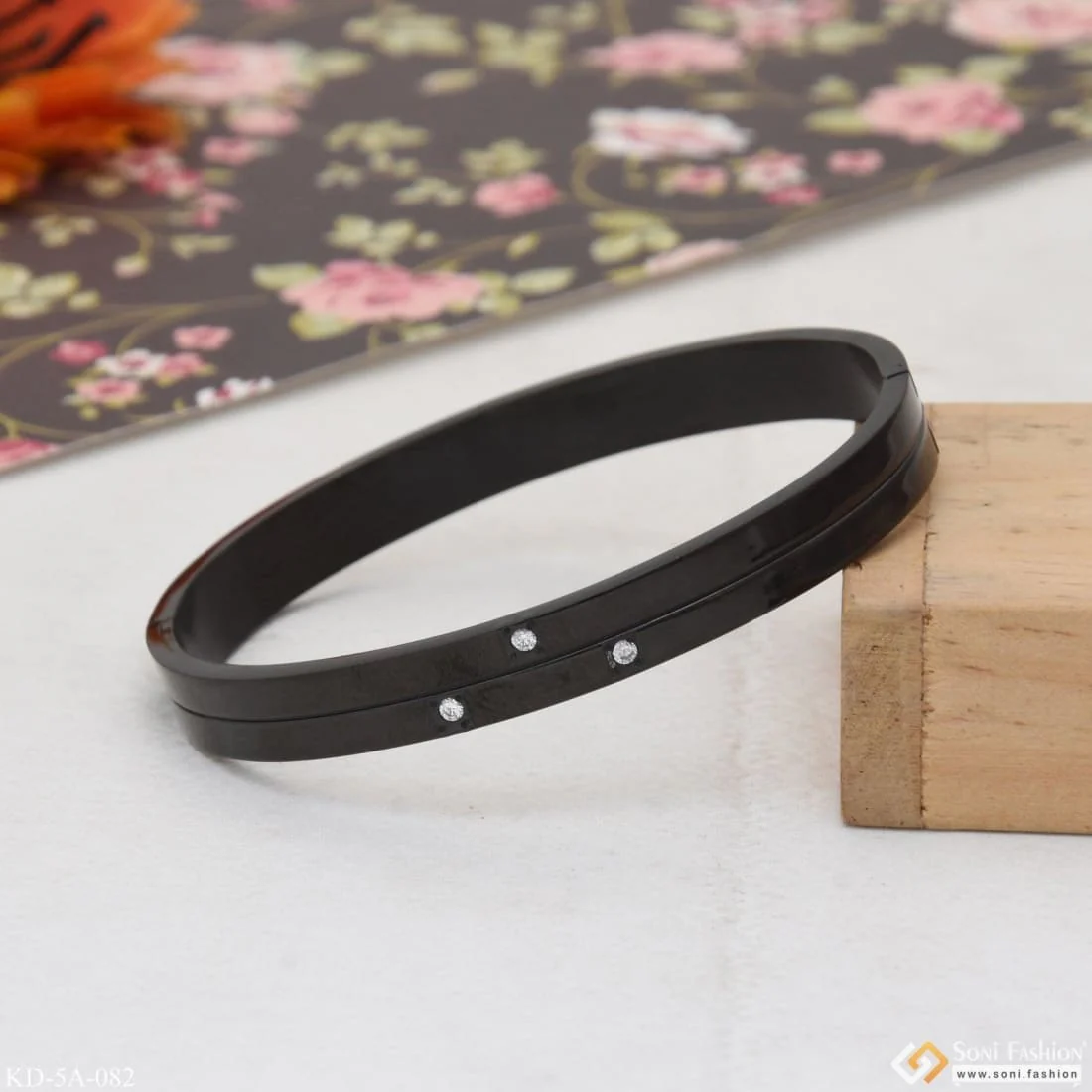 Expensive-Looking Design High-Quality Black Color Kada for Men - Style A082 - Image 5