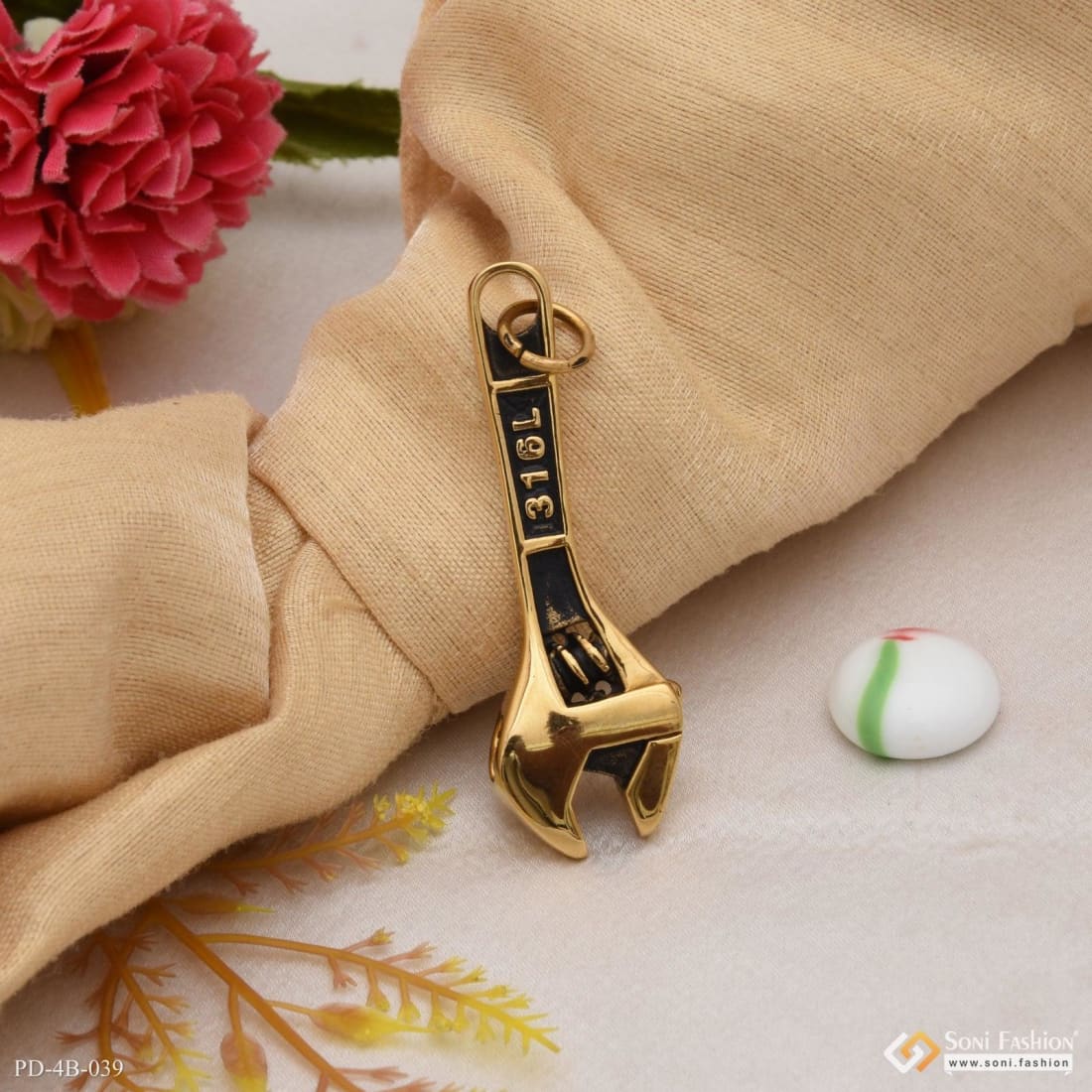 Exquisite Design High-quality Black & Golden Color Pendant For Men - Style B039 - Image 4
