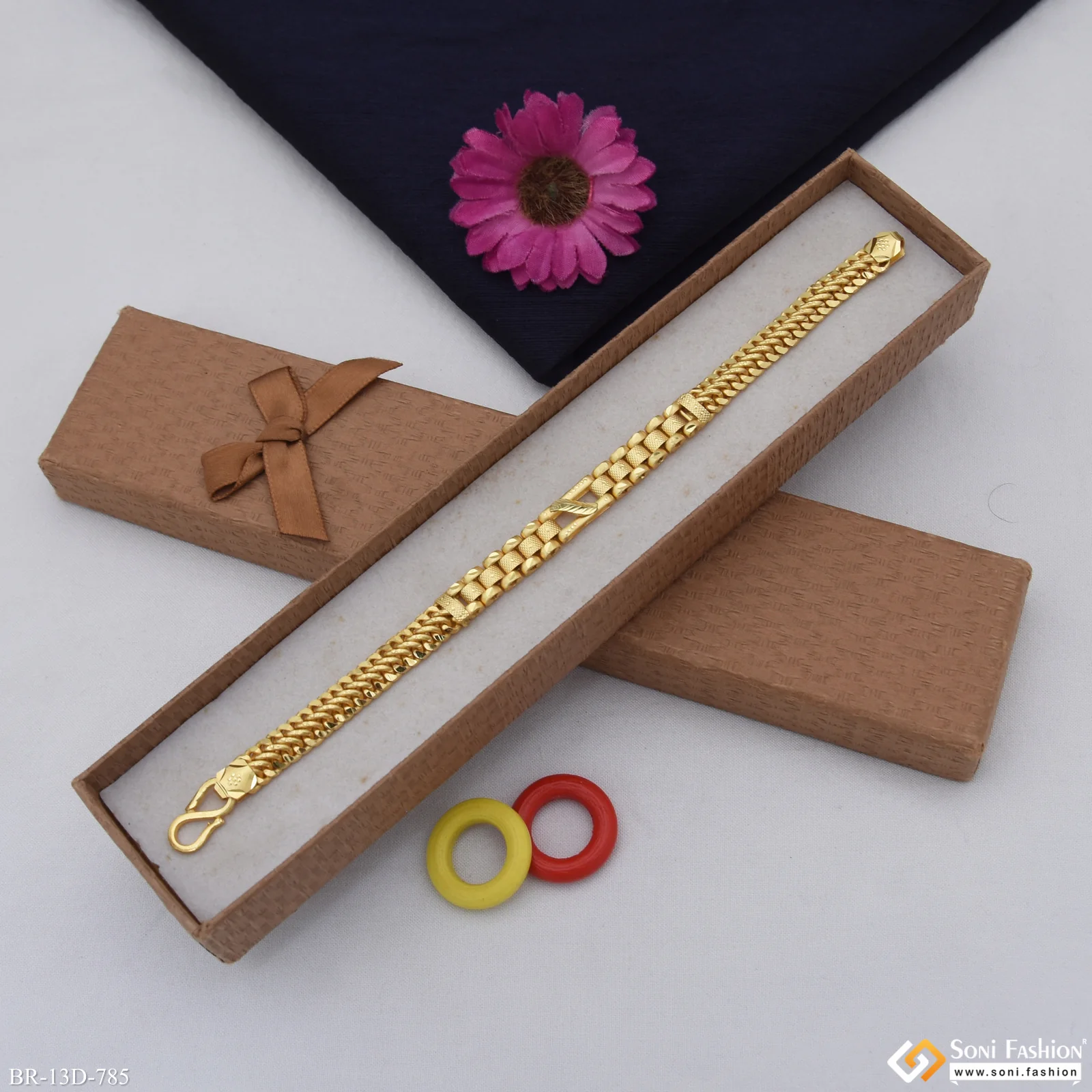 Extraordinary Design Gold Plated Box Bracelet for Men - Style D785 - Image 4