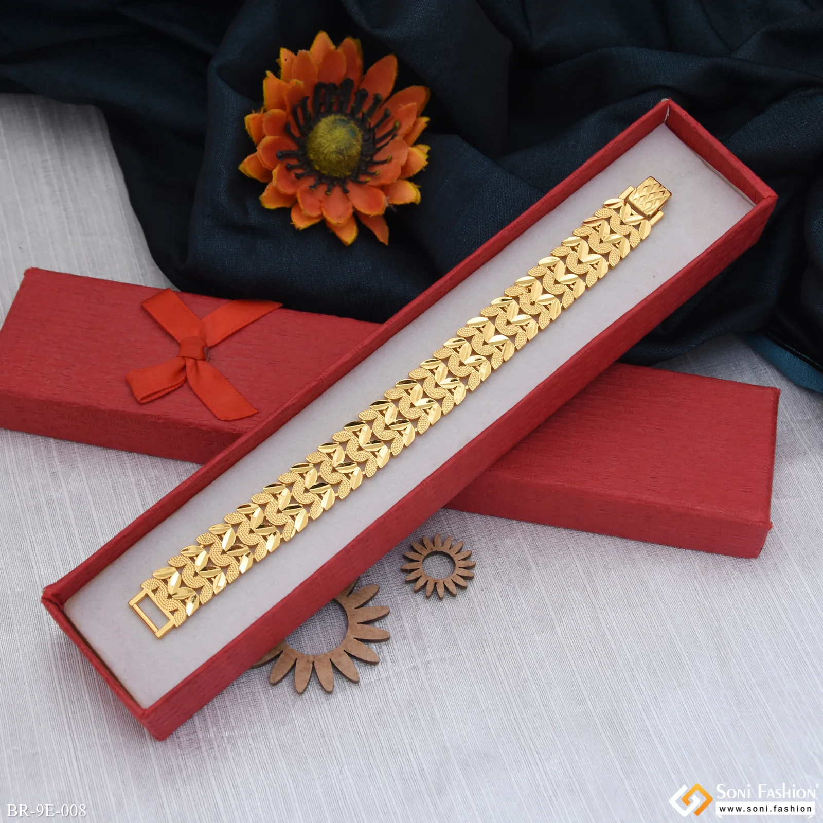 Extraordinary Design Gold Plated Bracelet for Men - Style E008 - Image 2