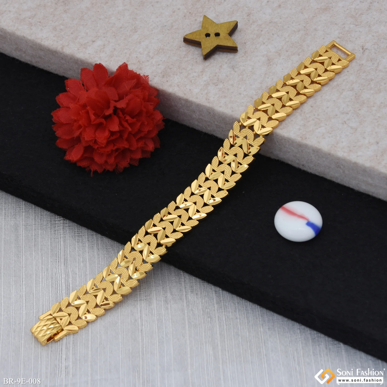 Extraordinary Design Gold Plated Bracelet for Men - Style E008 - Image 5