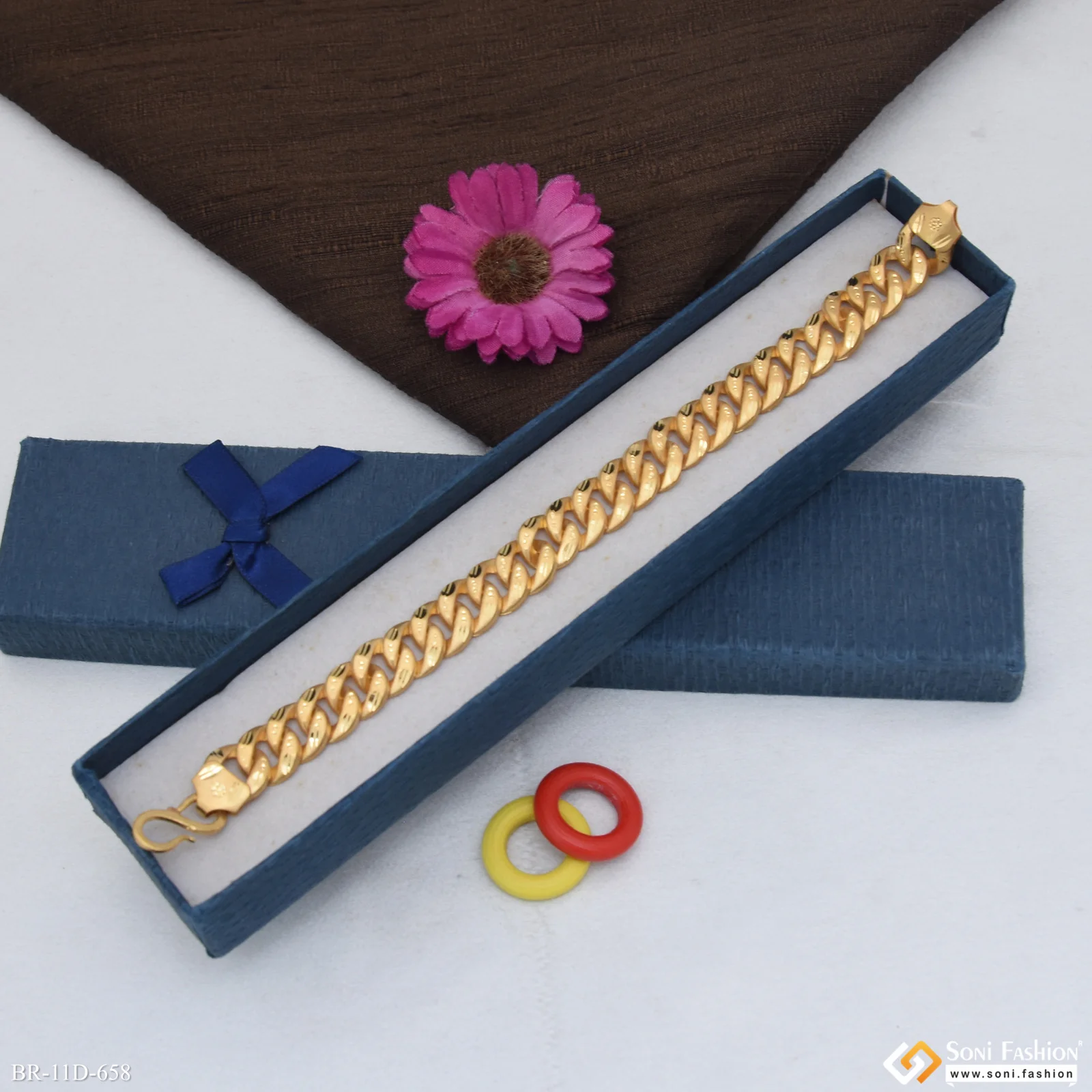 Extraordinary Design Gold Plated Pokal Bracelet for Men - Style D658 - Image 2