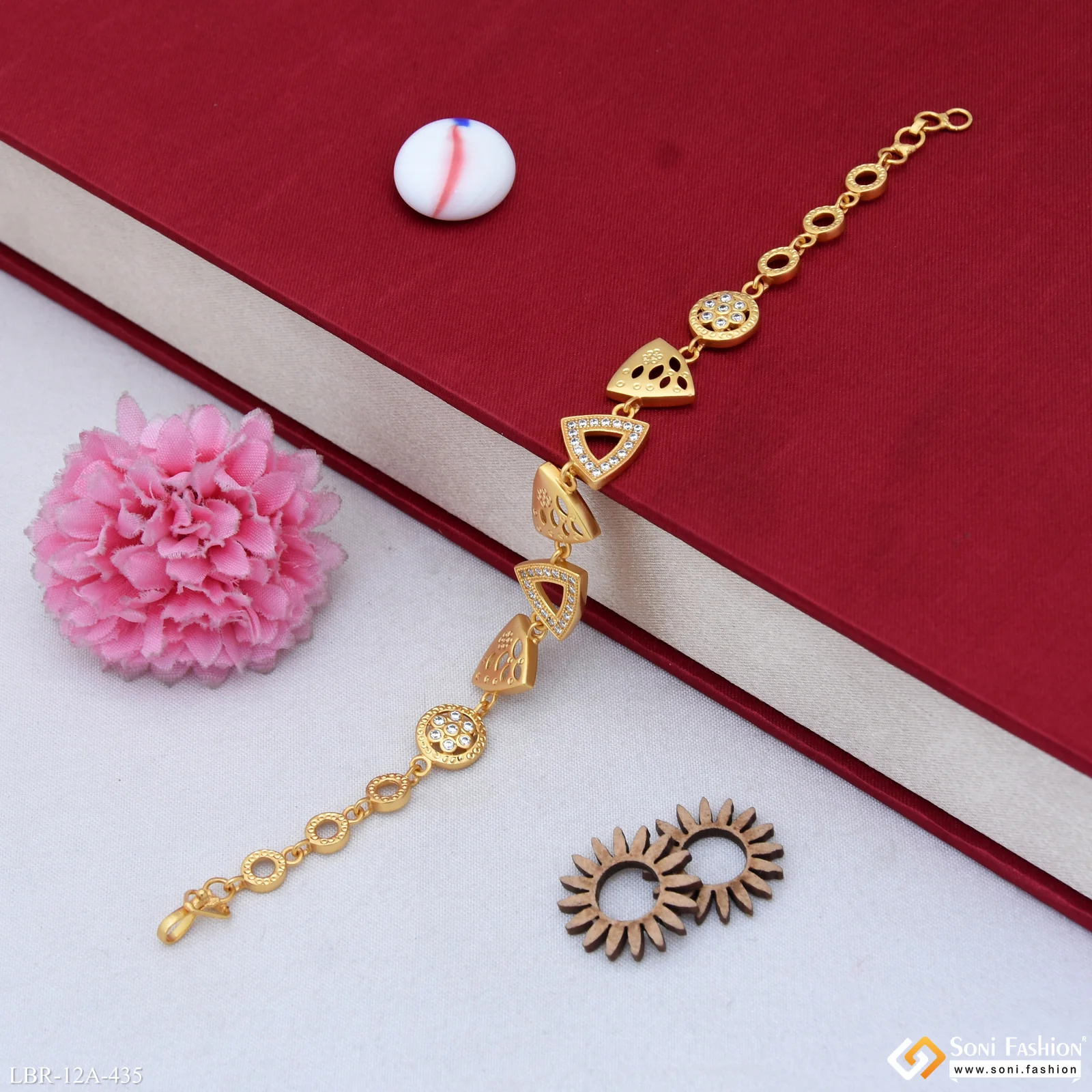 Eye-Catching Design Gold Plated Bracelet for Ladies - Style A435 - Image 4