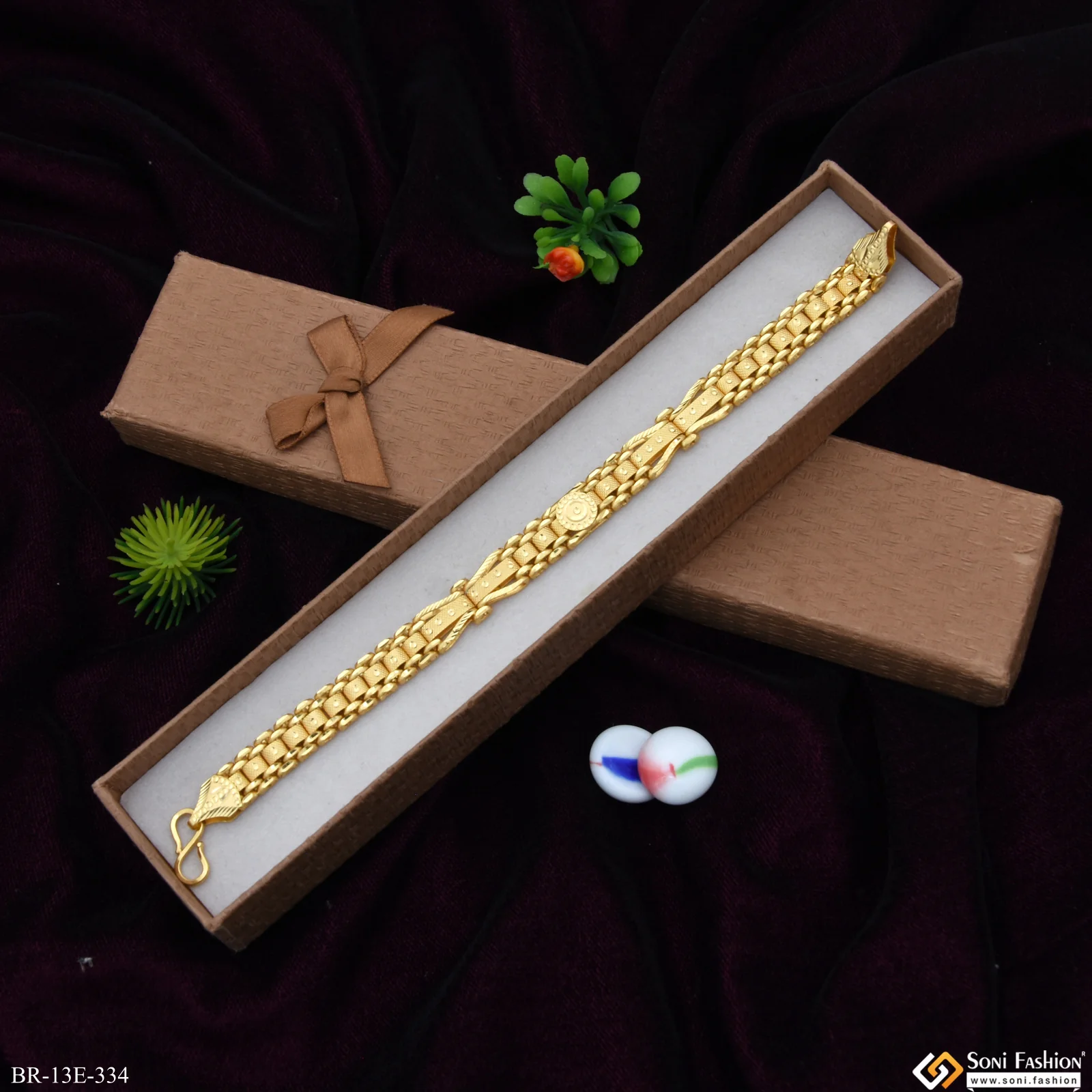 Fabulous Design Gold Plated Box Bracelet for Men - Style E334 - Image 5