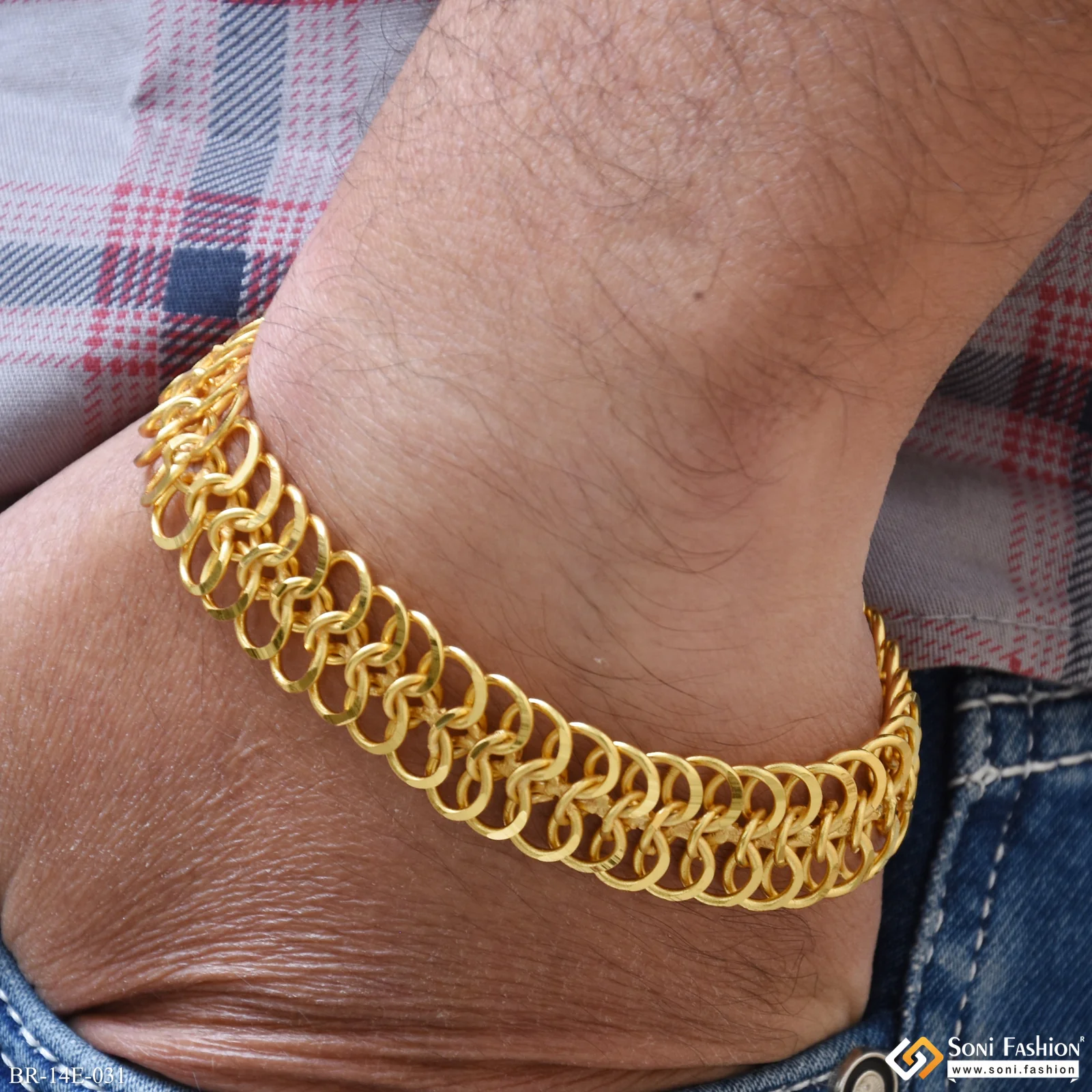 Fabulous Design Gold Plated Link Bracelet for Men - Style E031 - Image 2