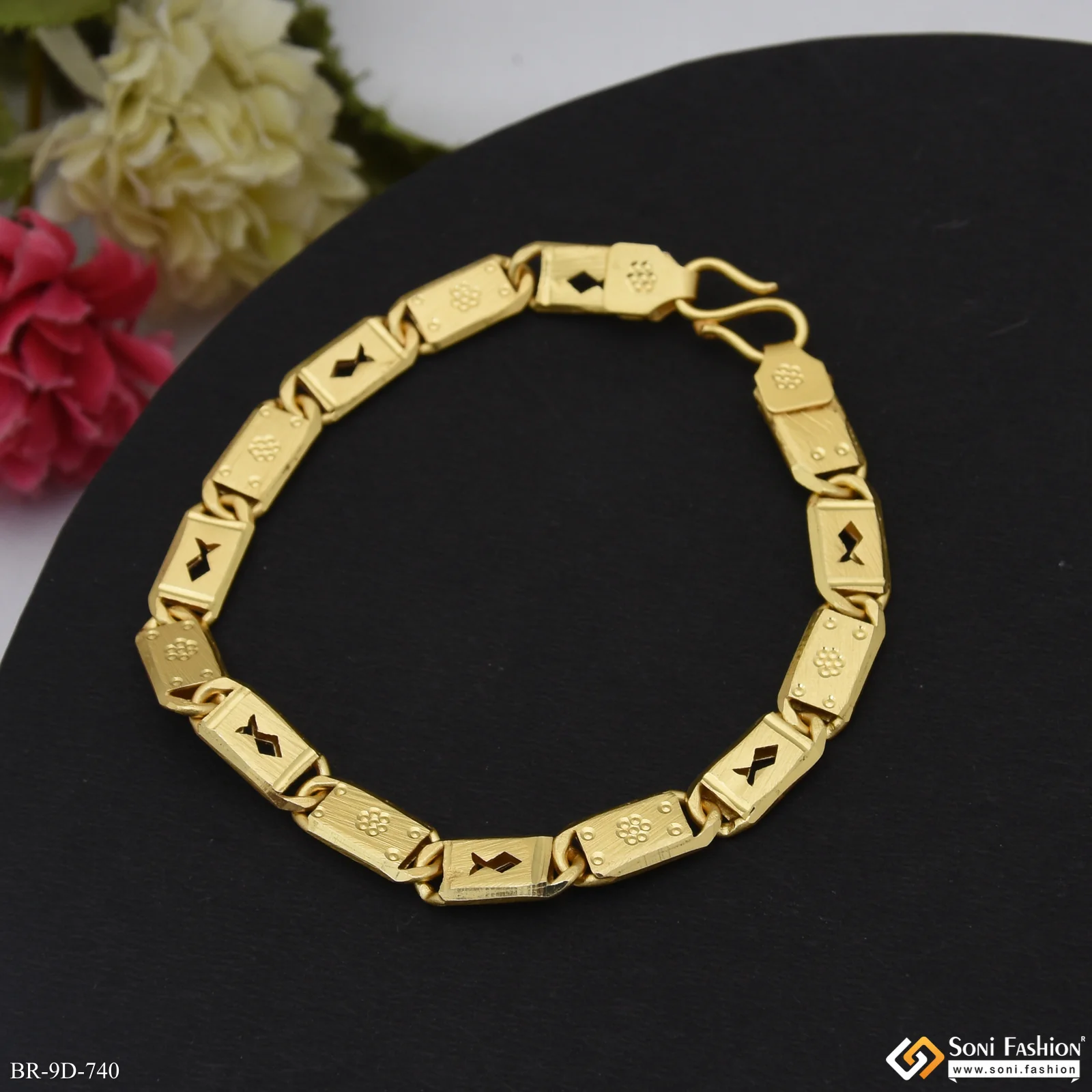 Fabulous Design Gold Plated Nawabi Bracelet for Men - Style D740 - Image 3