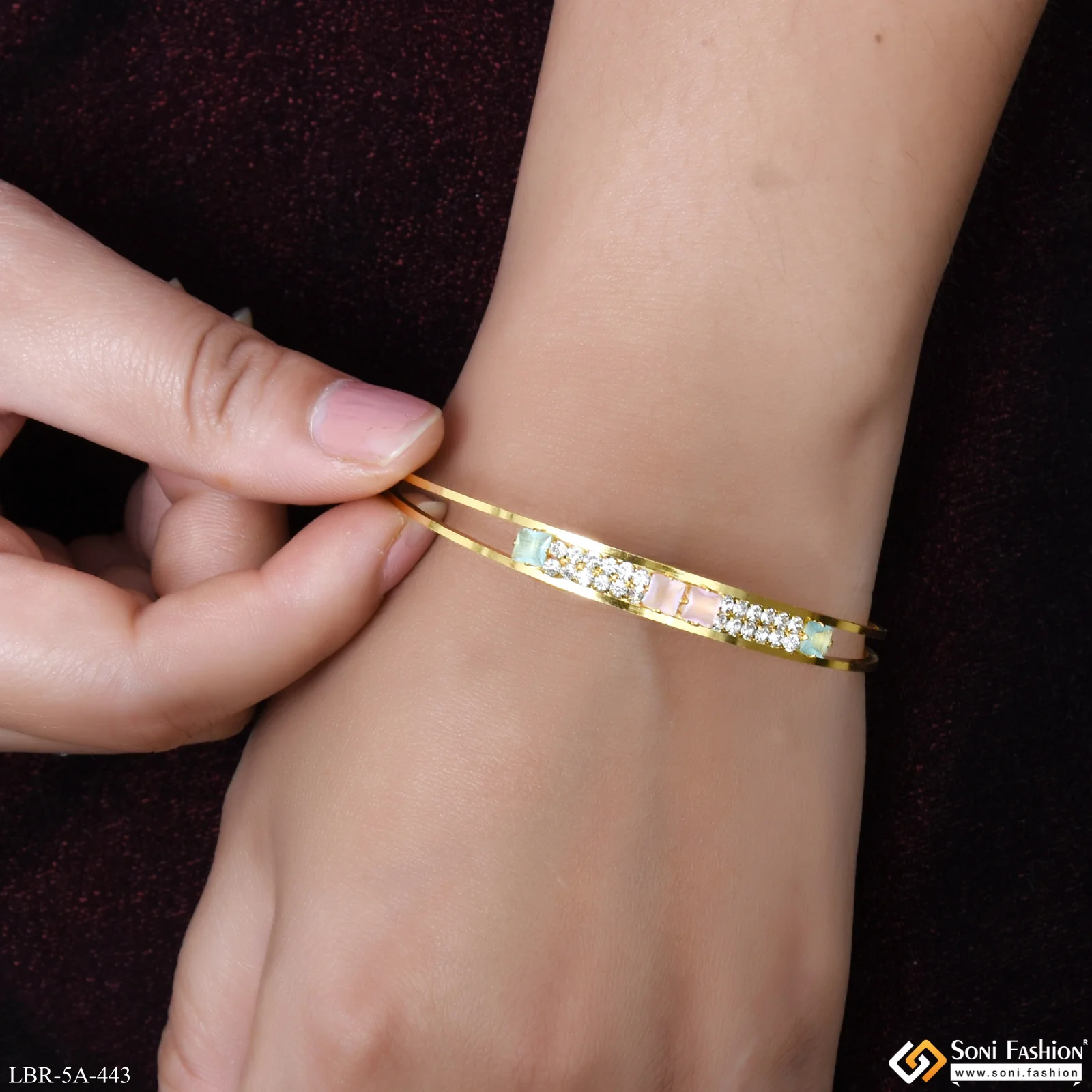 Fancy Design Gold Plated Bracelet for Women - Style A443