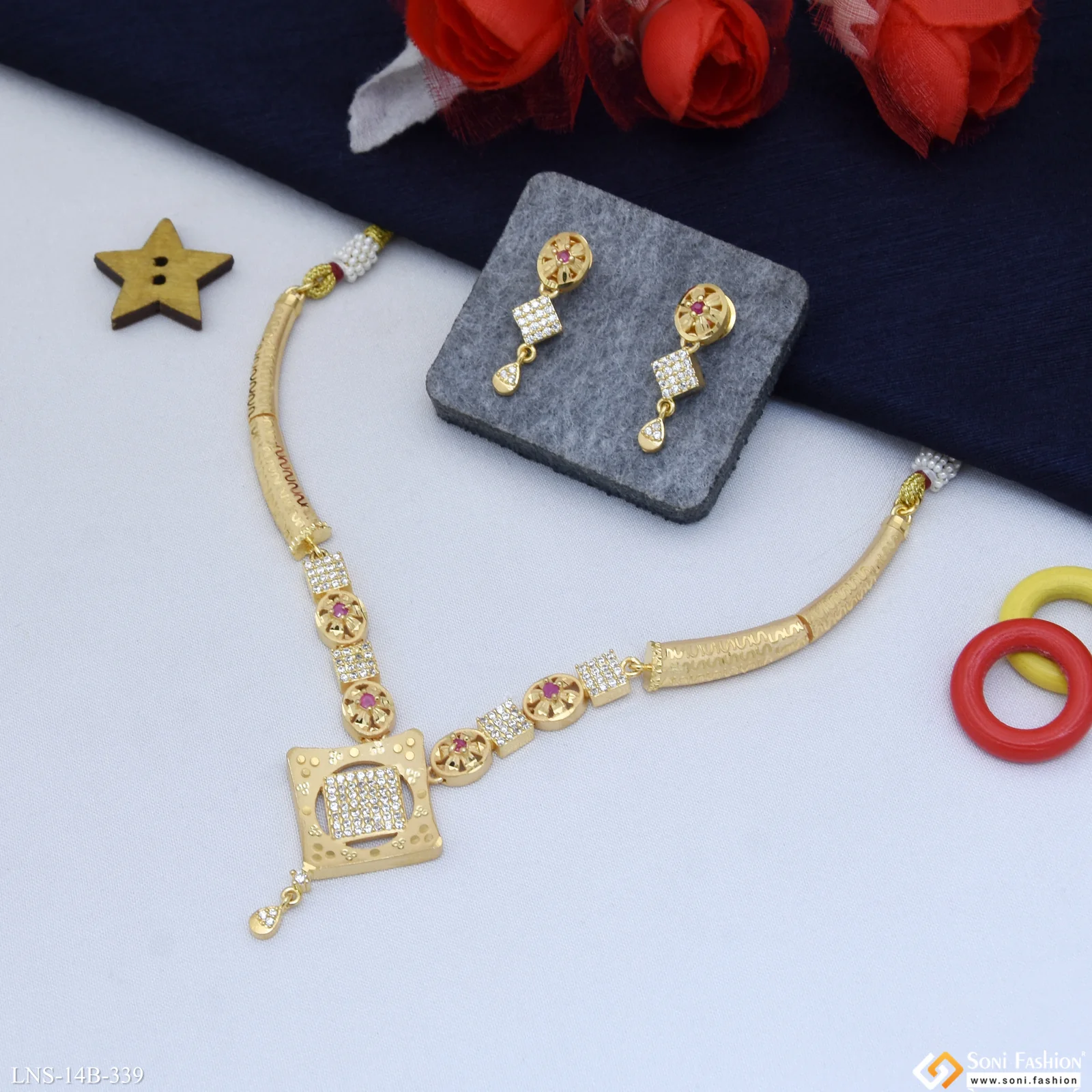 Fancy Design Gold Plated Necklace Set for Women - Style B339 - Image 3