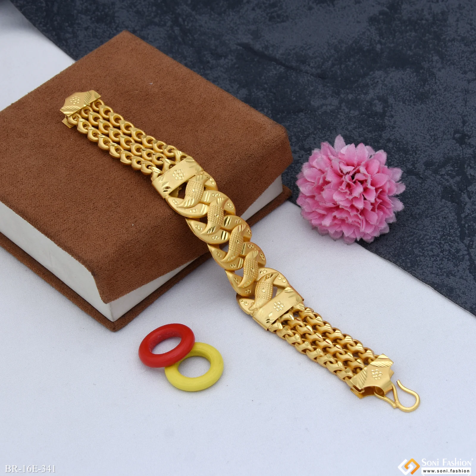 Fancy Design High-Quality Gold Plated Bracelet for Men - Style E341 - Image 3