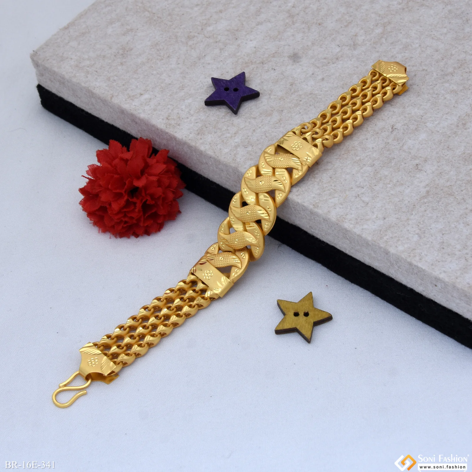 Fancy Design High-Quality Gold Plated Bracelet for Men - Style E341 - Image 4