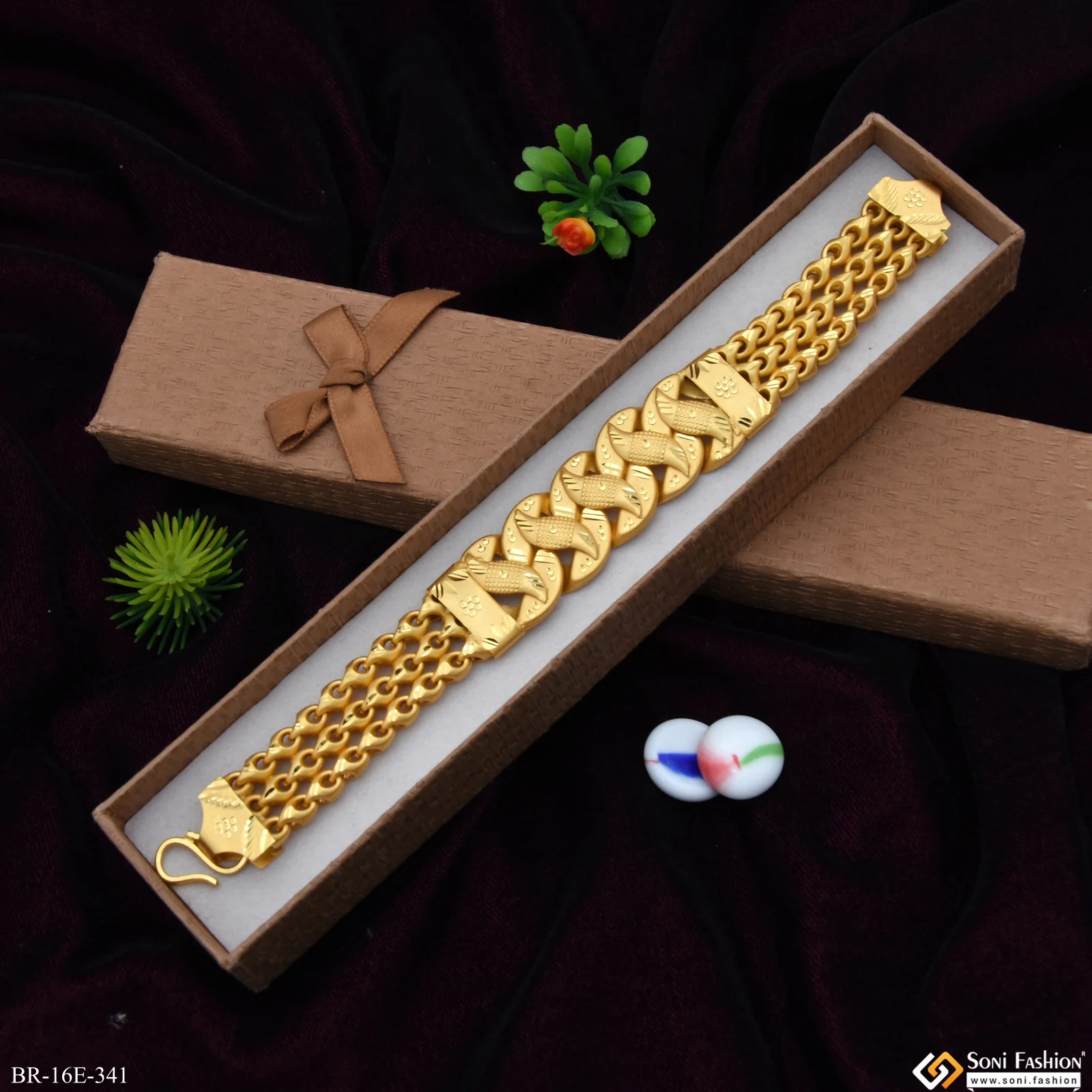Fancy Design High-Quality Gold Plated Bracelet for Men - Style E341 - Image 5