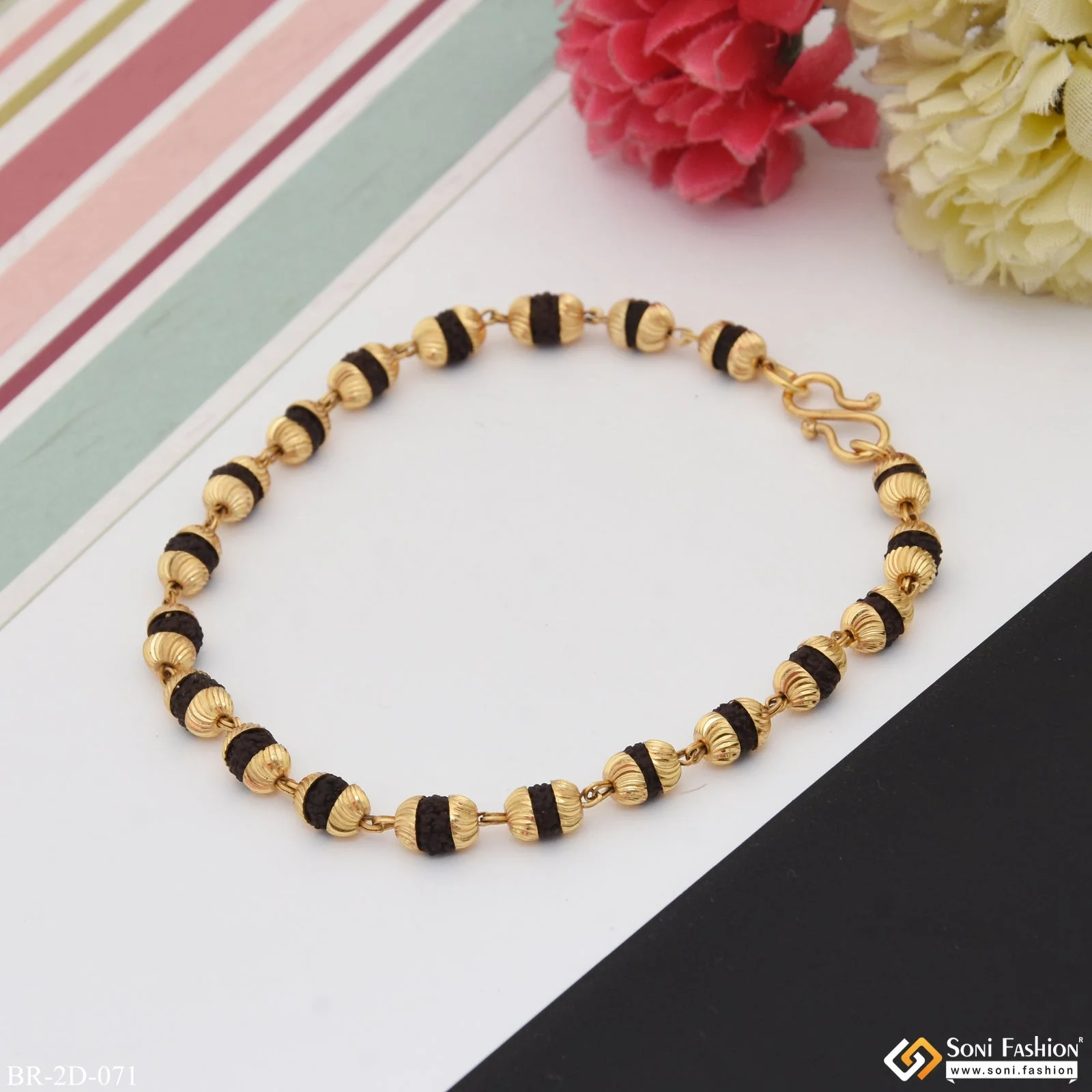 Fancy Design High-Quality Gold Plated Rudraksha Bracelet for Men - Style D071 - Image 4