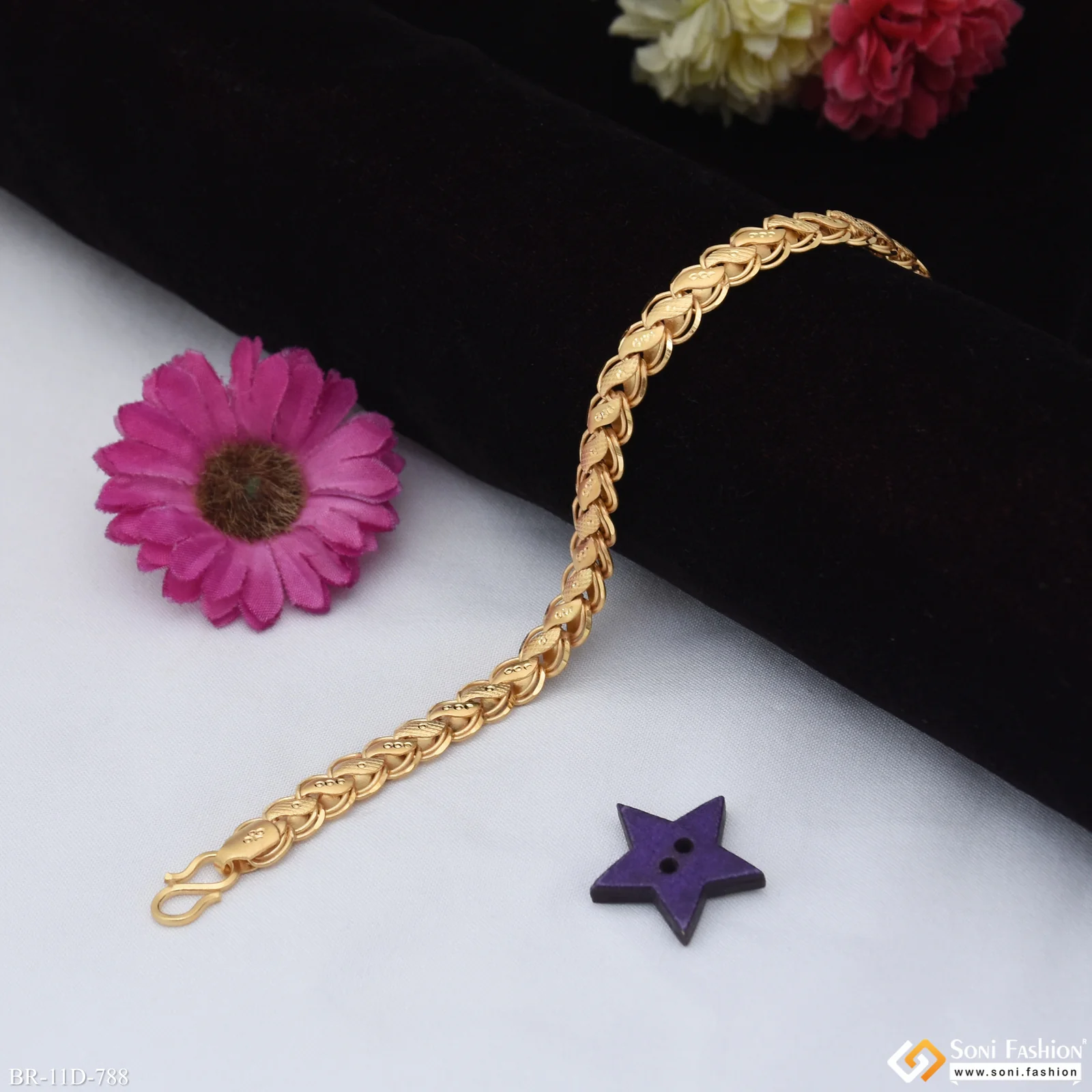 Fashionable Design Gold Plated Kohli Bracelet for Men - Style D788 - Image 4