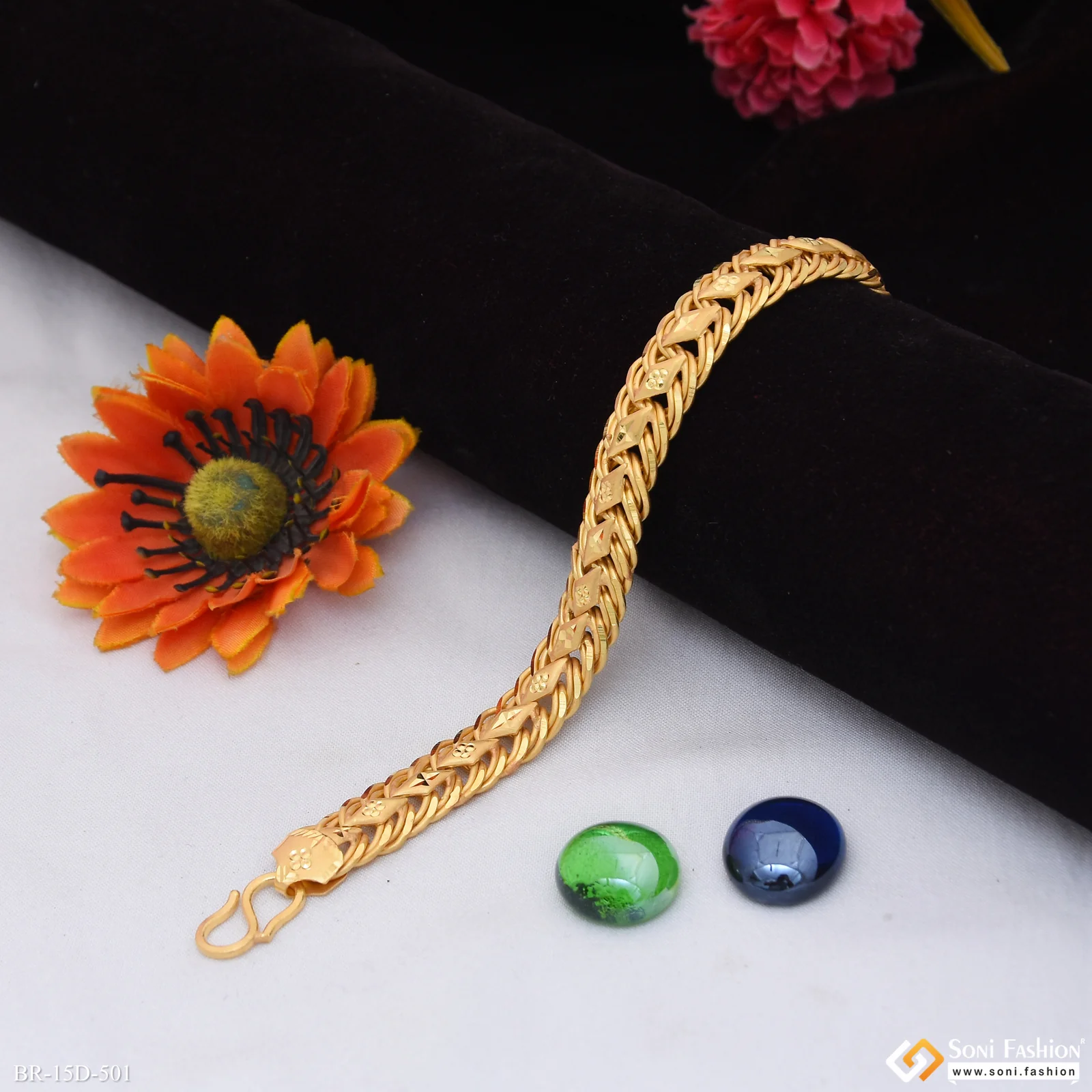 Fashionable Design Gold Plated Linked Bracelet for Men - Style D501 - Image 3