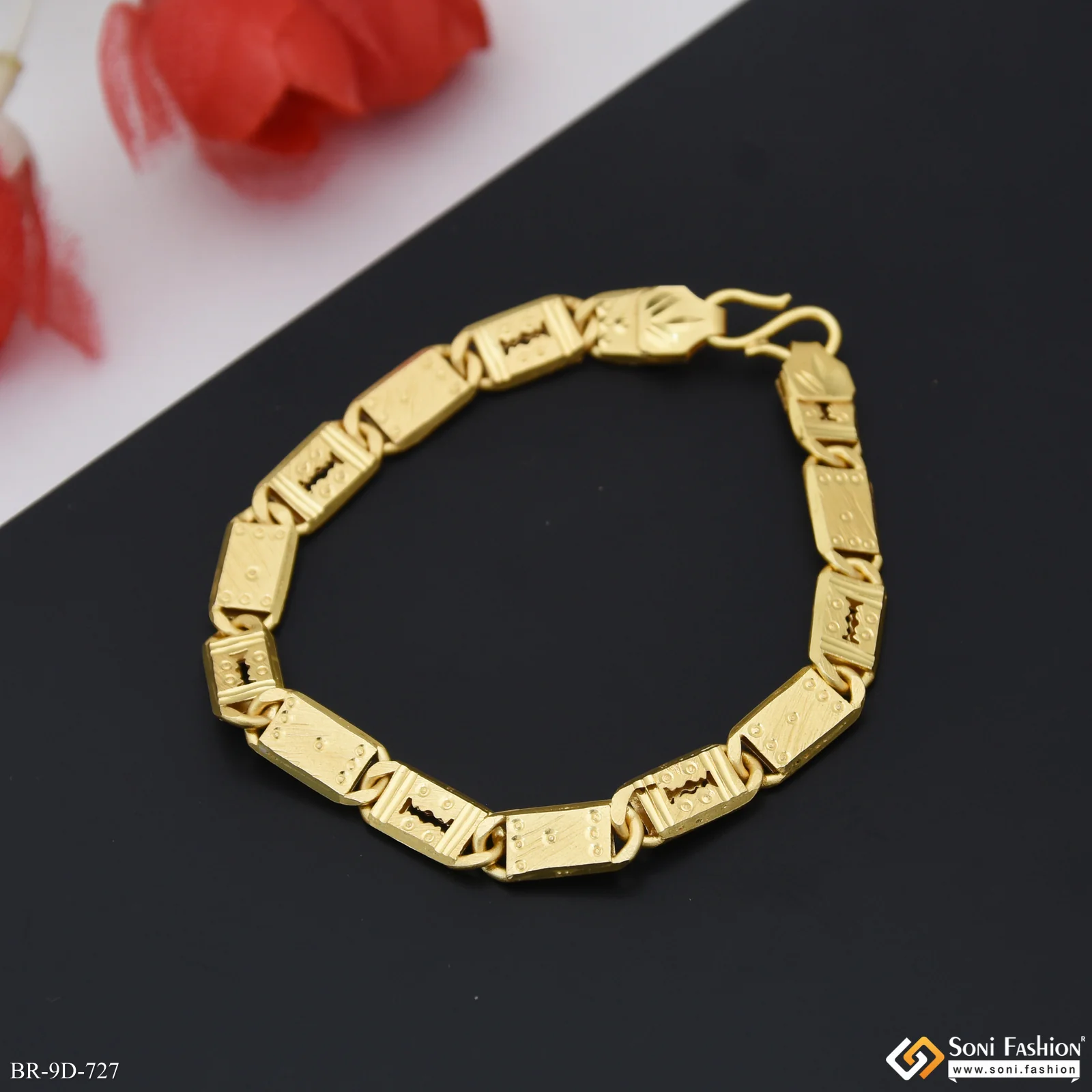 Fashionable Design Gold Plated Nawabi Bracelet for Men - Style D727 - Image 3