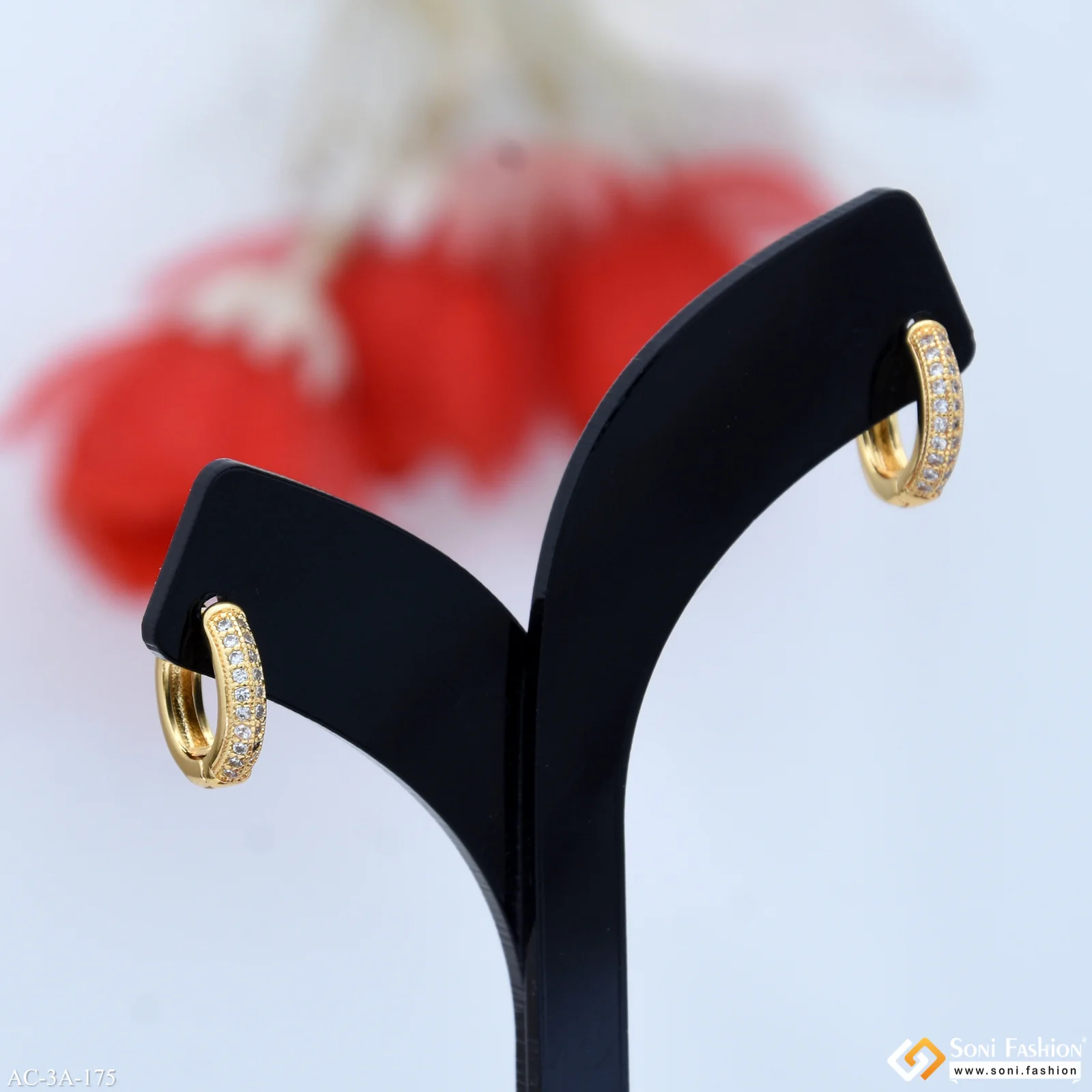 Fashionable Design Golden Color Stud Earring for Men (2 Pc) - Style A175 - Image 2