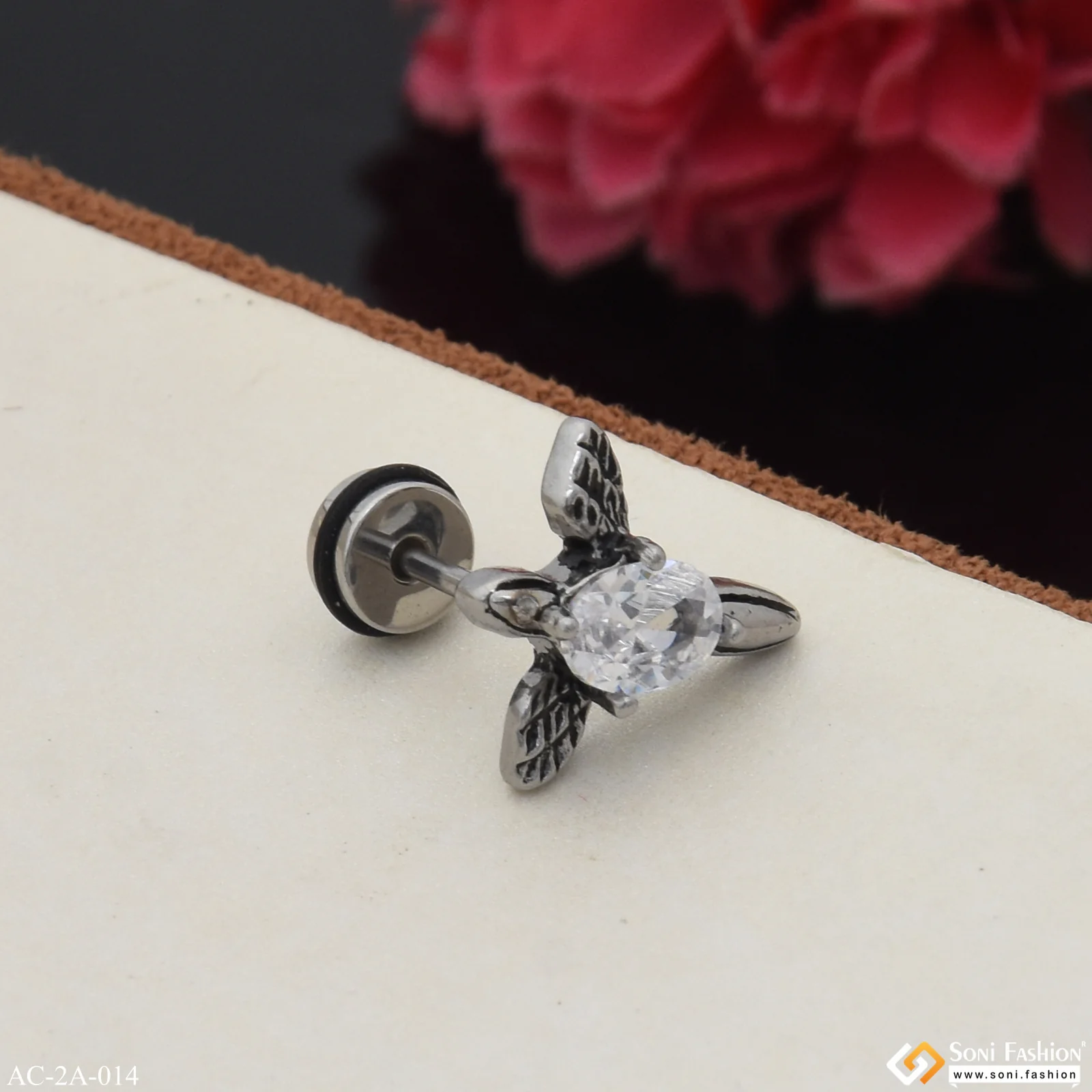 Fashionable Design Surgical Steel Stud Earring for Men (1 Pc) - Style A014 - Image 4