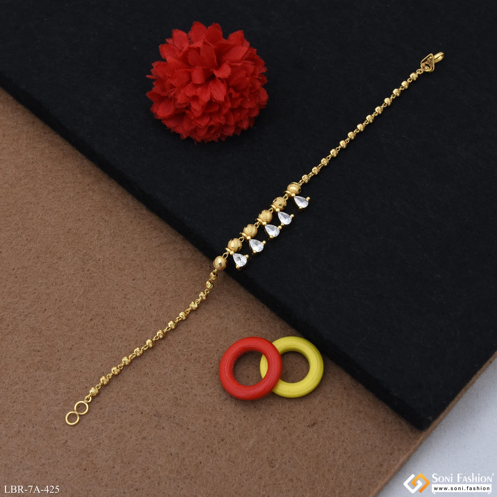 Fashionable Gold Plated Bracelet for Ladies - Style A425 - Image 2