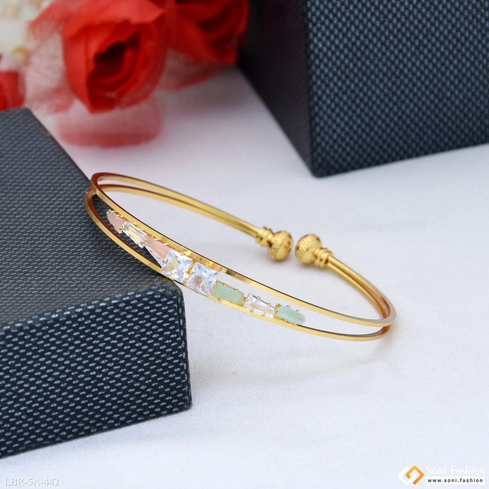 Fashionable Gold Plated Bracelet for Women - Style A442 - Image 4