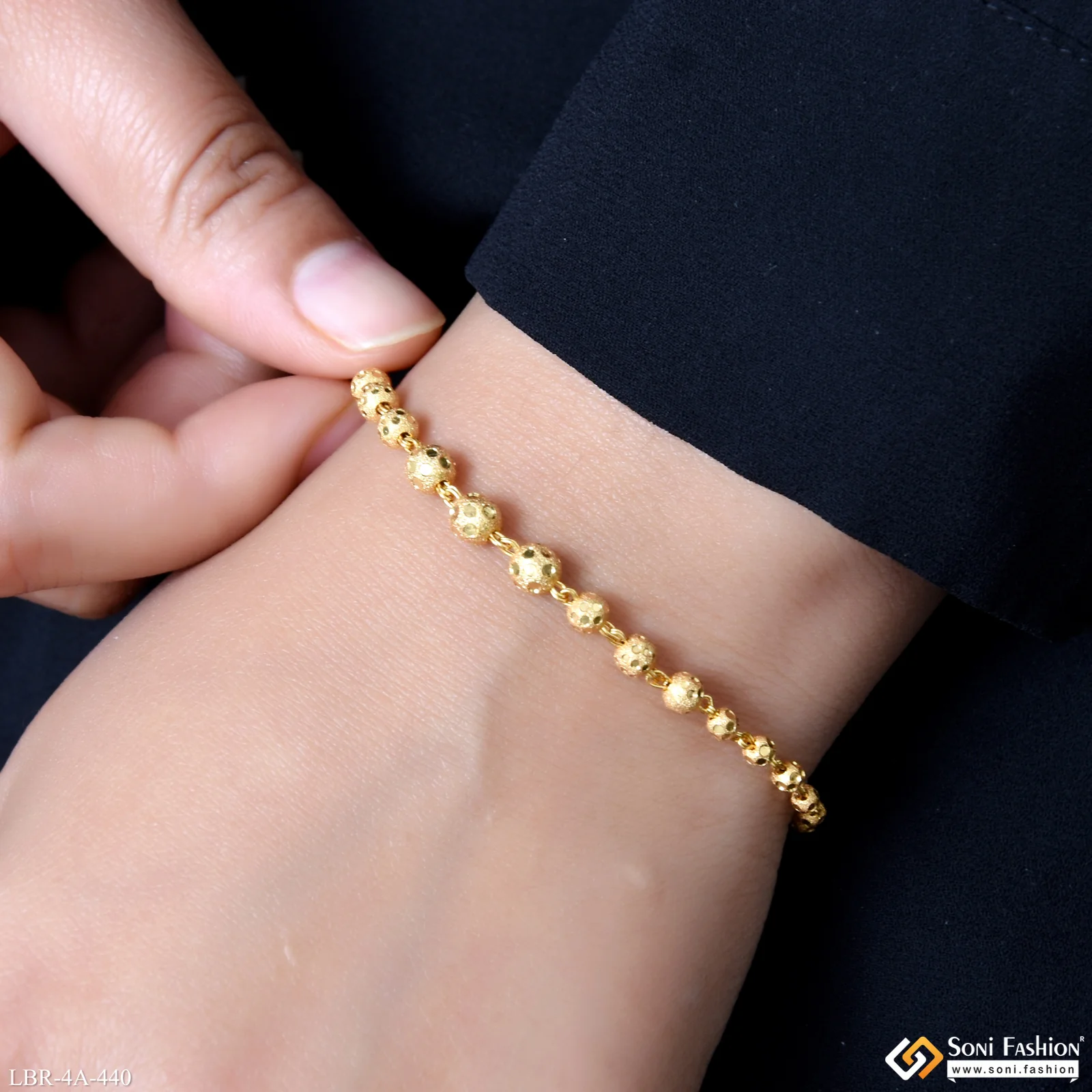 Fashionable Gold Plated Brass Beaded Bracelet for Ladies - Style A440