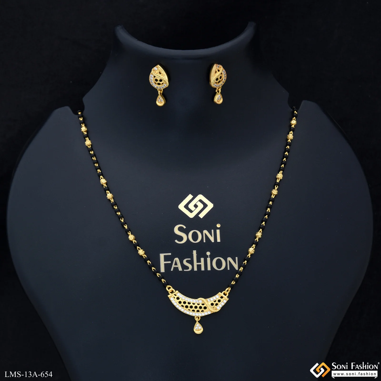Fashionable Gold Plated Mangalsutra Set for Women - Style A654