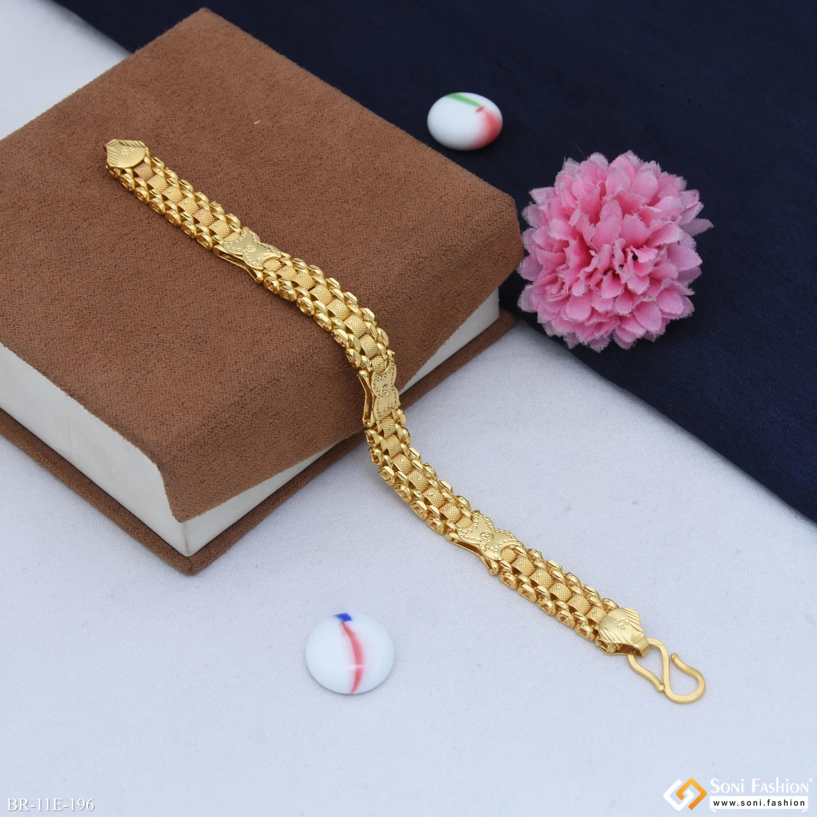 Finely Detailed Design Gold Plated Box Bracelet for Men - Style E196 - Image 5