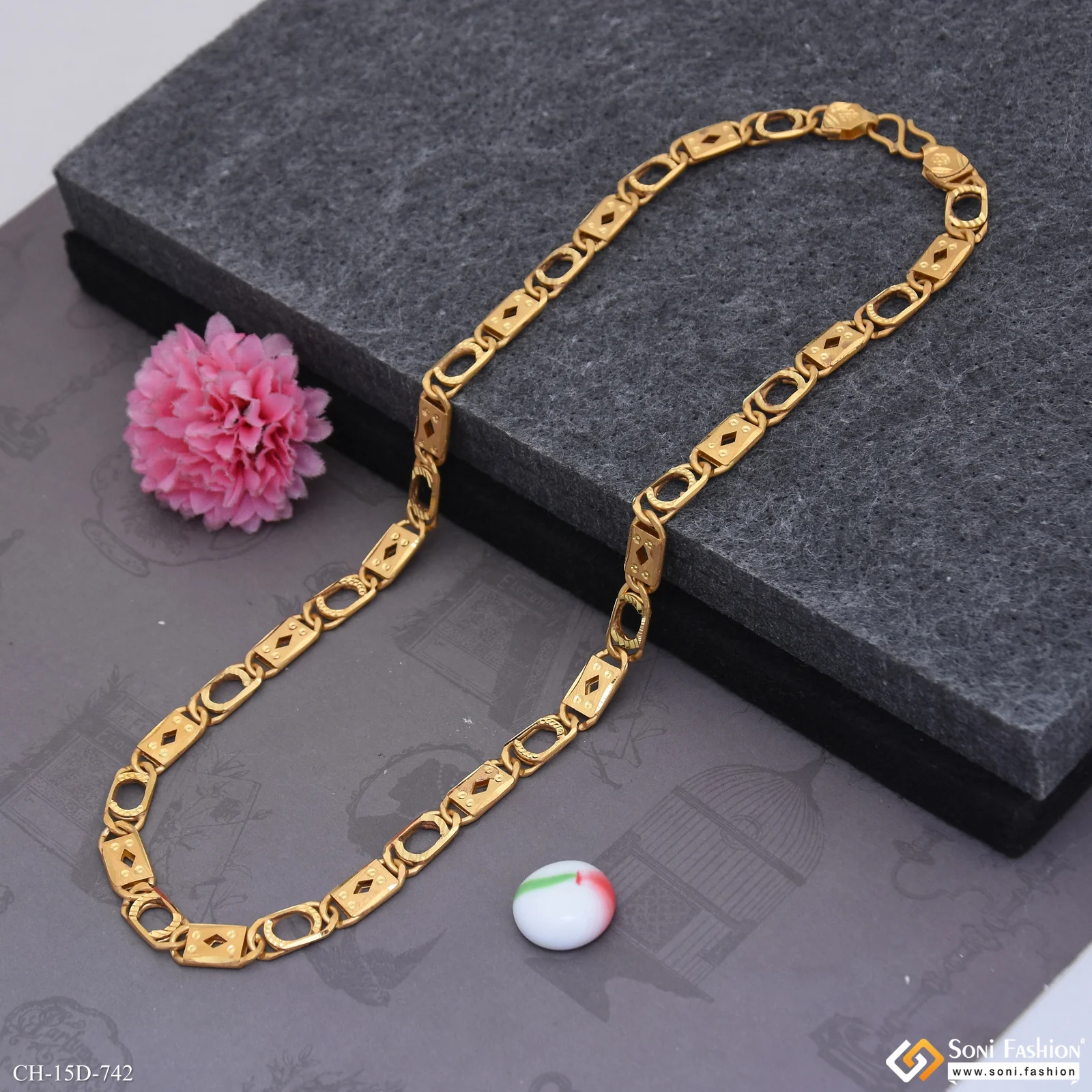 Finely Detailed Design Gold Plated Link Nawabi for Men - Style D742 - Image 3