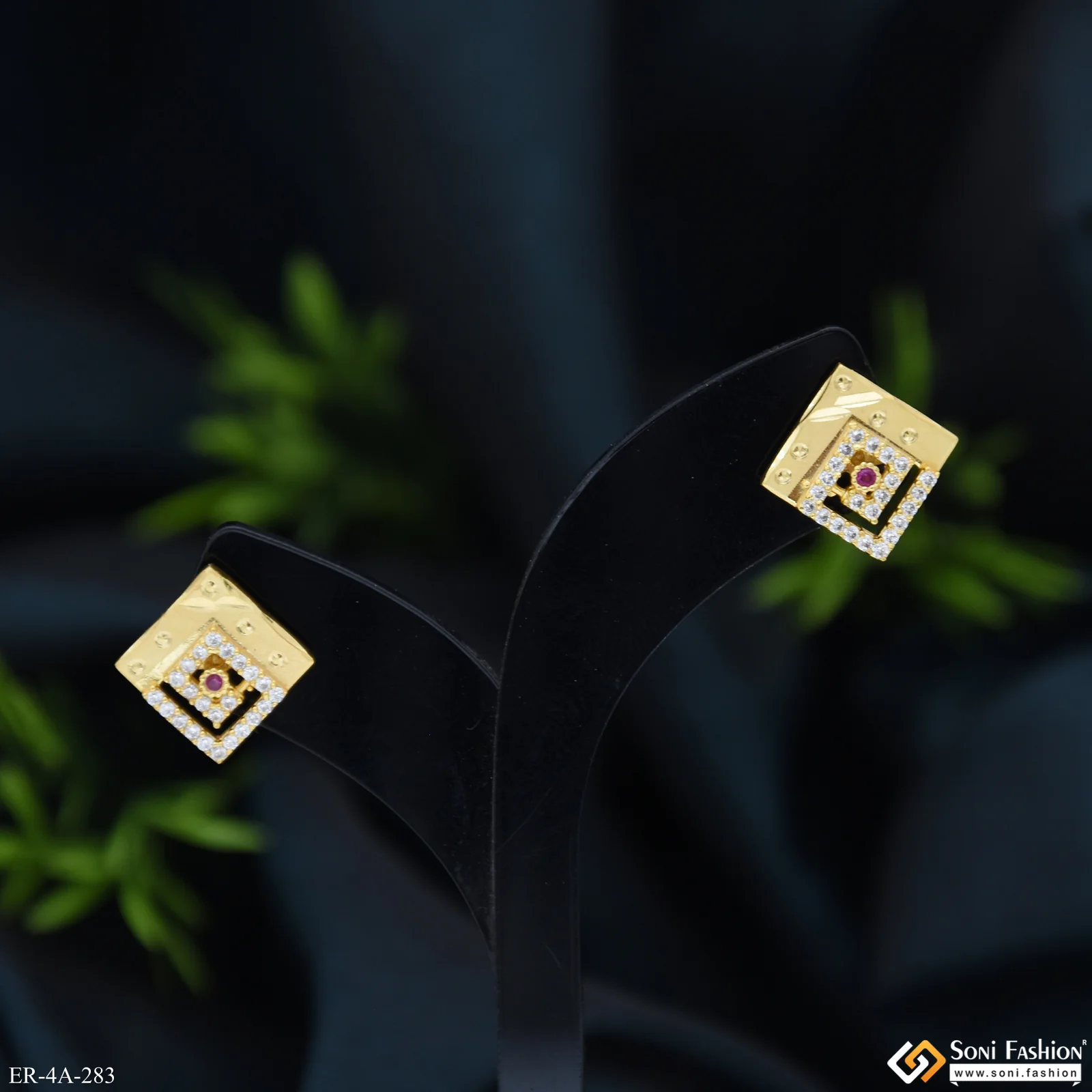 Finely Detailed Gold Plated Earrings for Ladies - Style A283