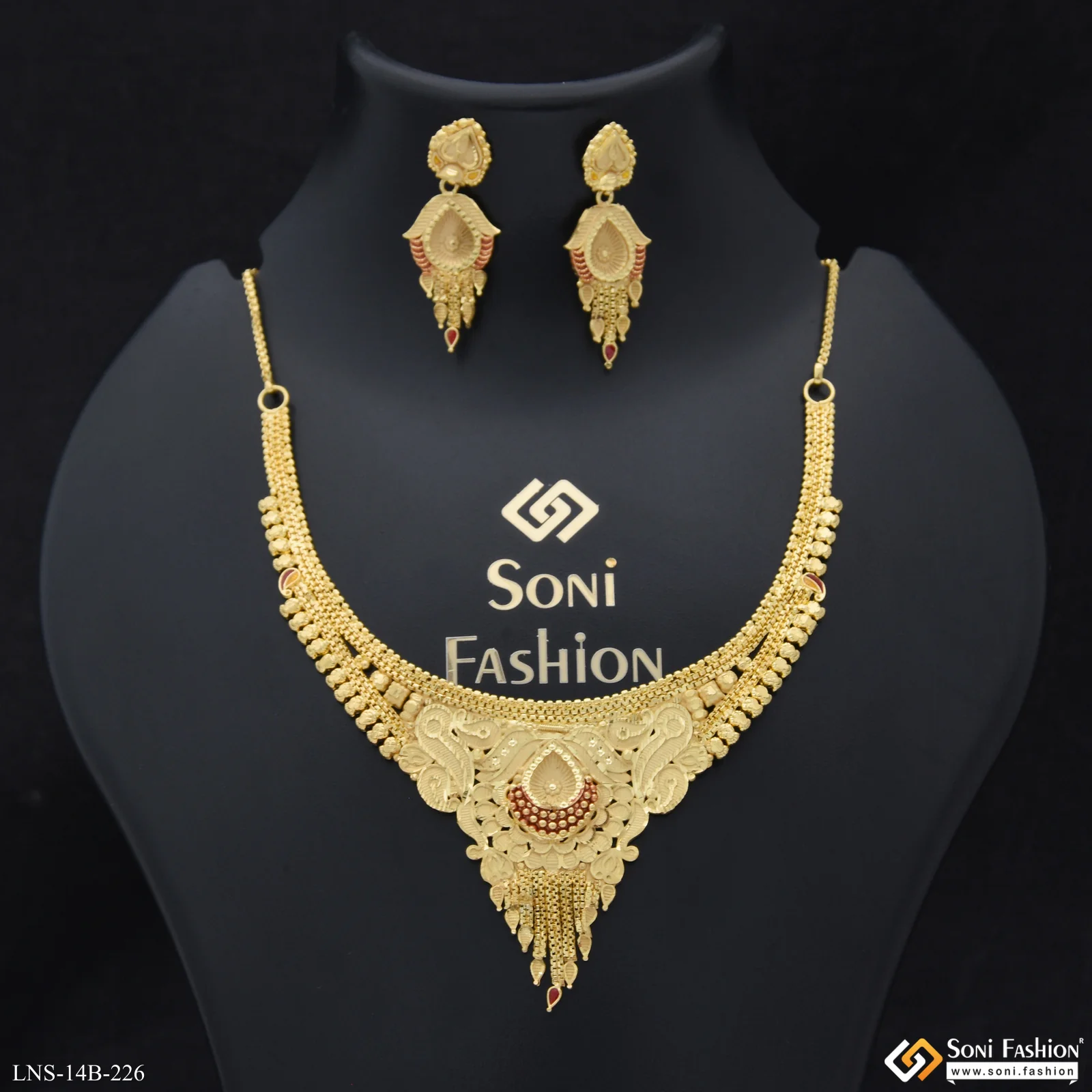Finely Detailed Gold Plated Necklace Set for Women - Style B226