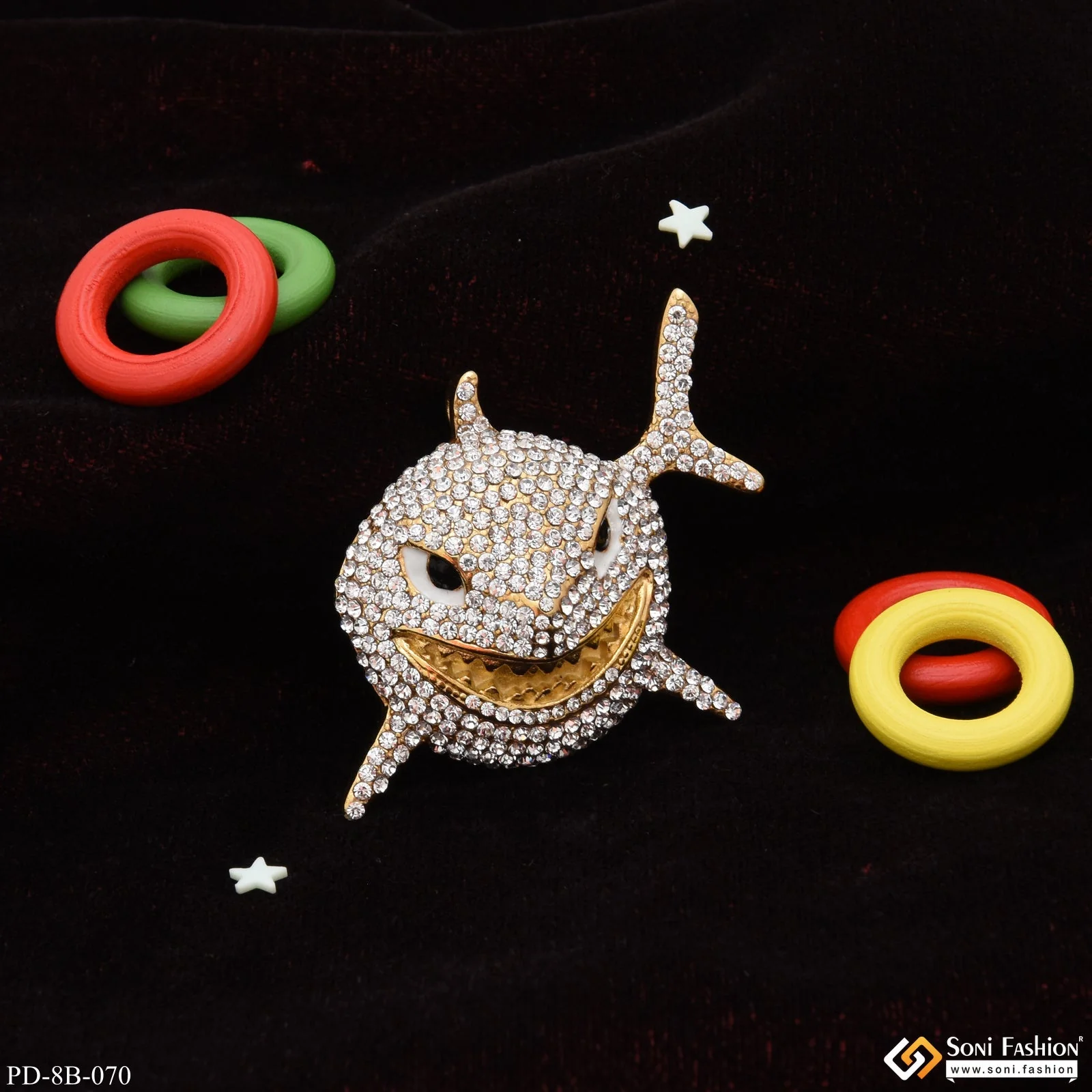 Fish With Diamond Best Quality Attractive Design Golden Color Pendant - Style B070 - Image 2
