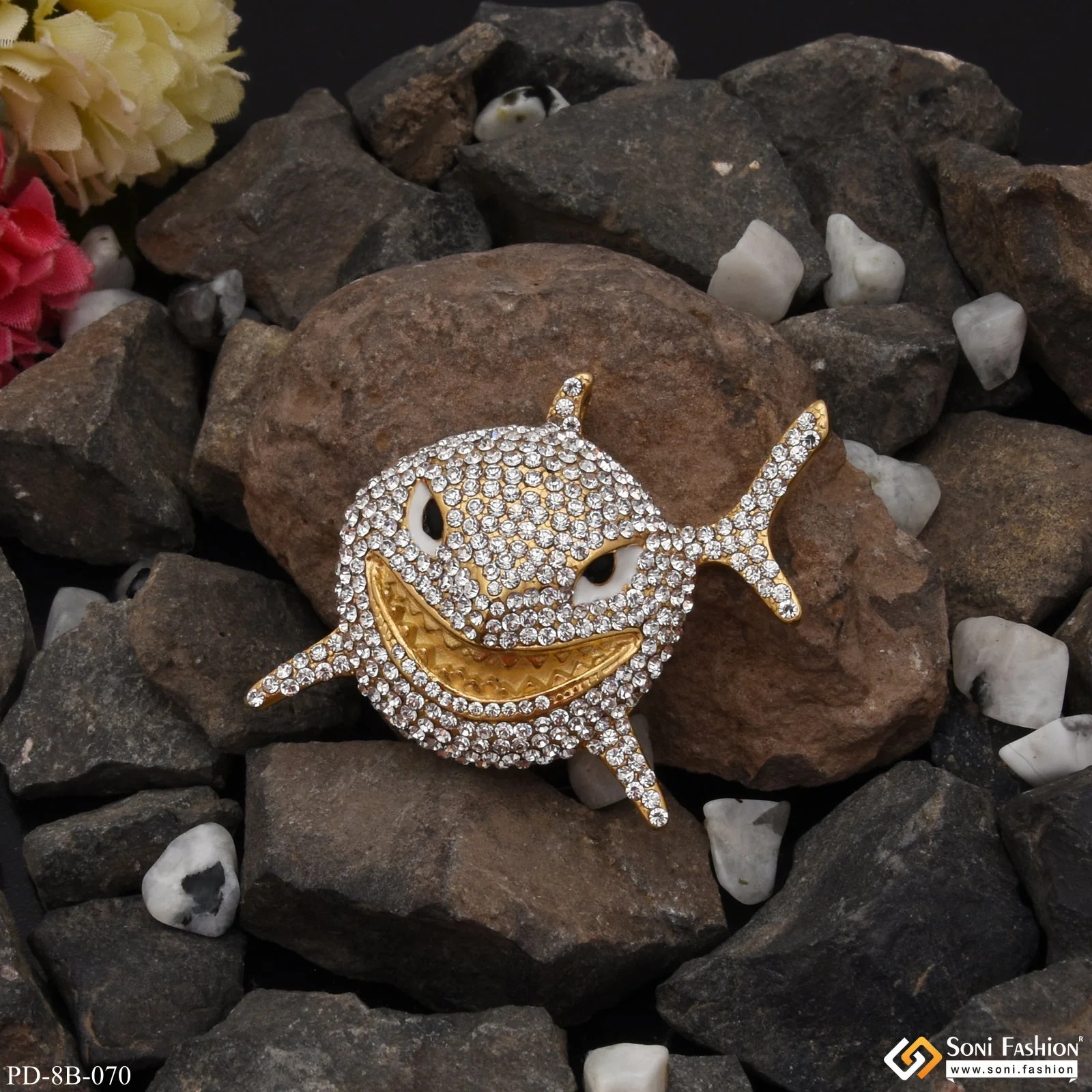 Fish With Diamond Best Quality Attractive Design Golden Color Pendant - Style B070 - Image 3
