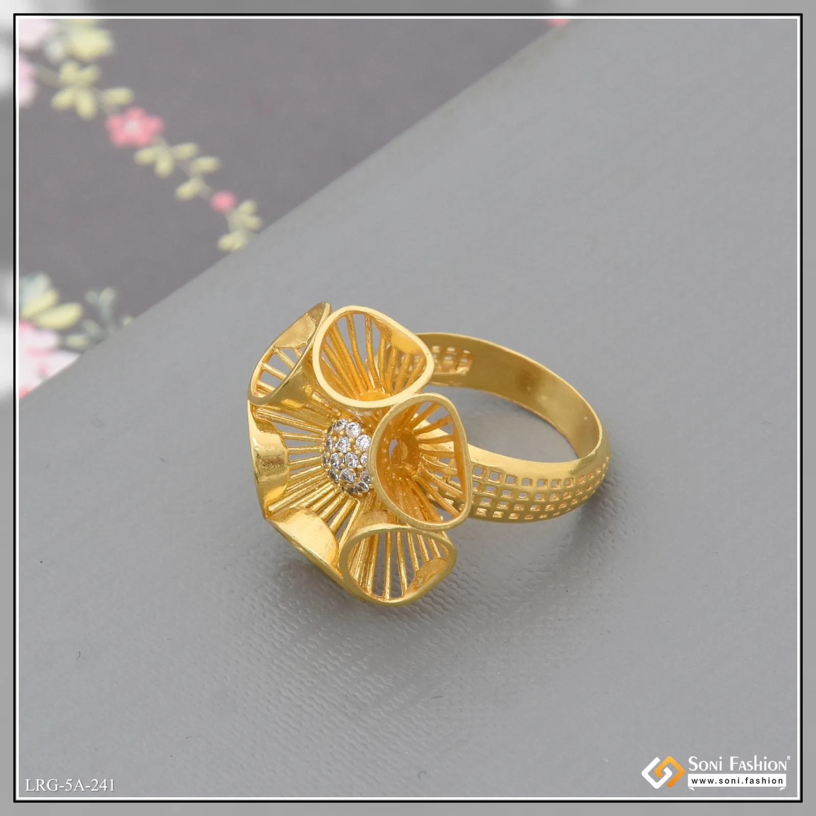 Floral Beautiful Design Gold Plated Ring for Ladies - Style A241 - Image 3