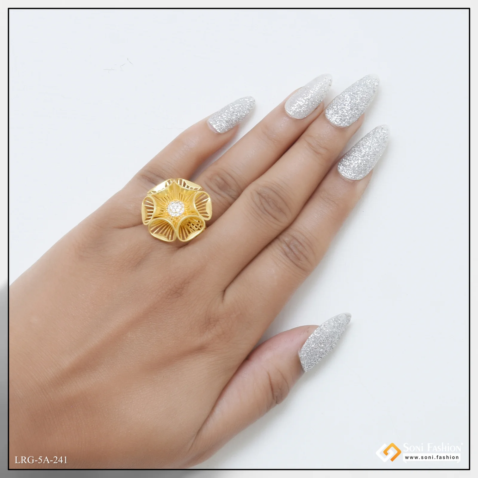 Floral Beautiful Design Gold Plated Ring for Ladies - Style A241 - Image 4