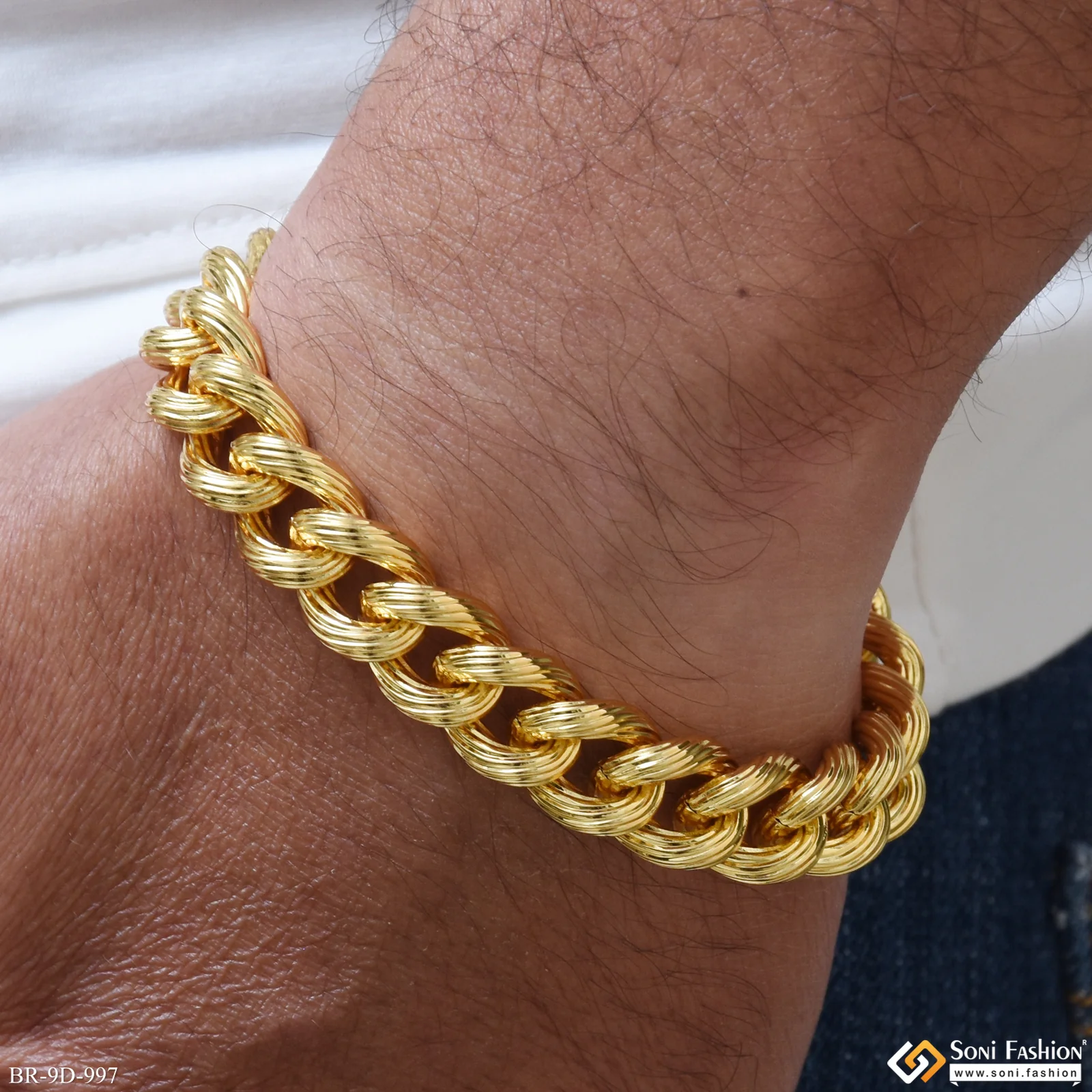 Funky Design Gold Plated Link Bracelet for Men - Style D997