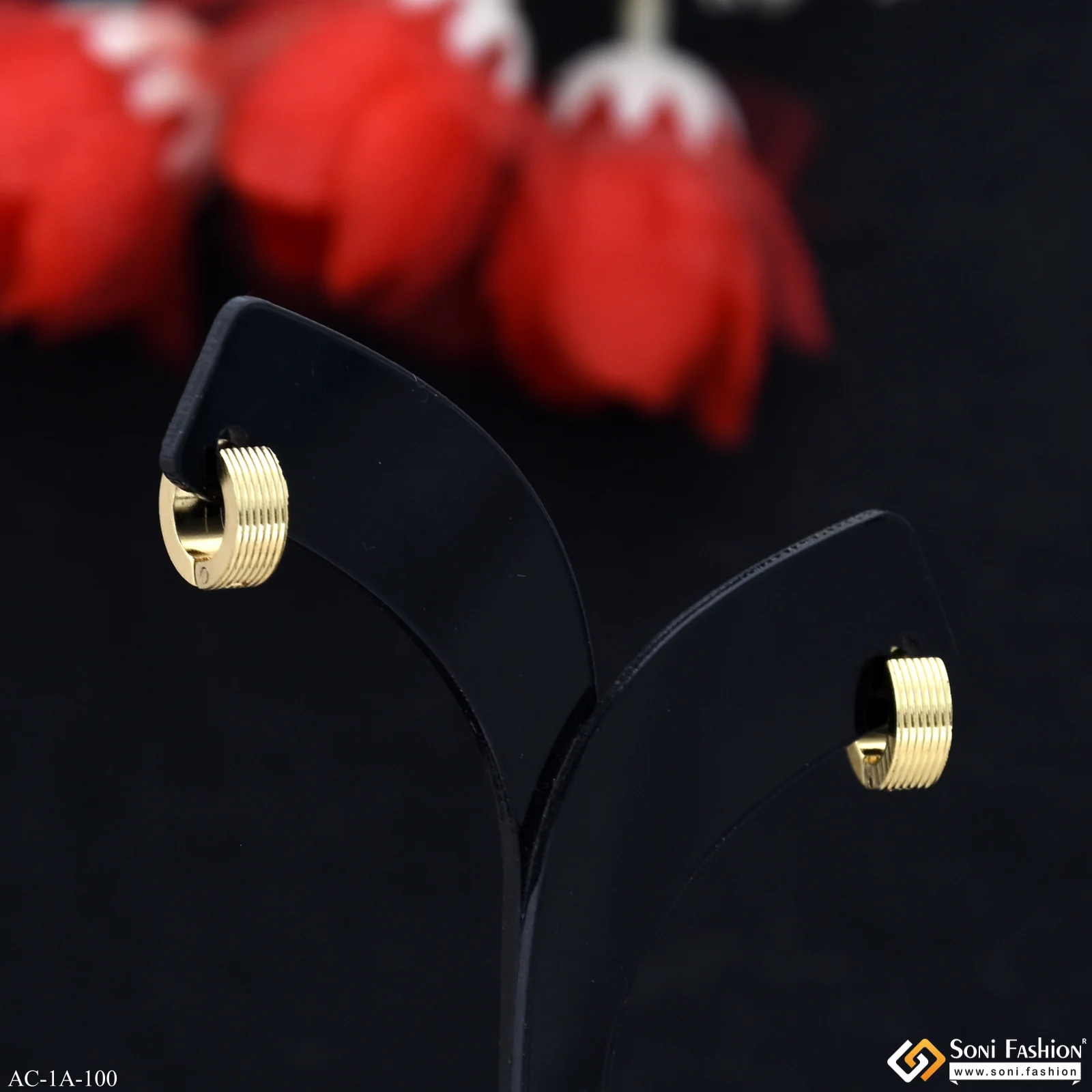 Funky Design Golden Color Stud Earring for Men (2 Pc) - Style A100 - Image 3