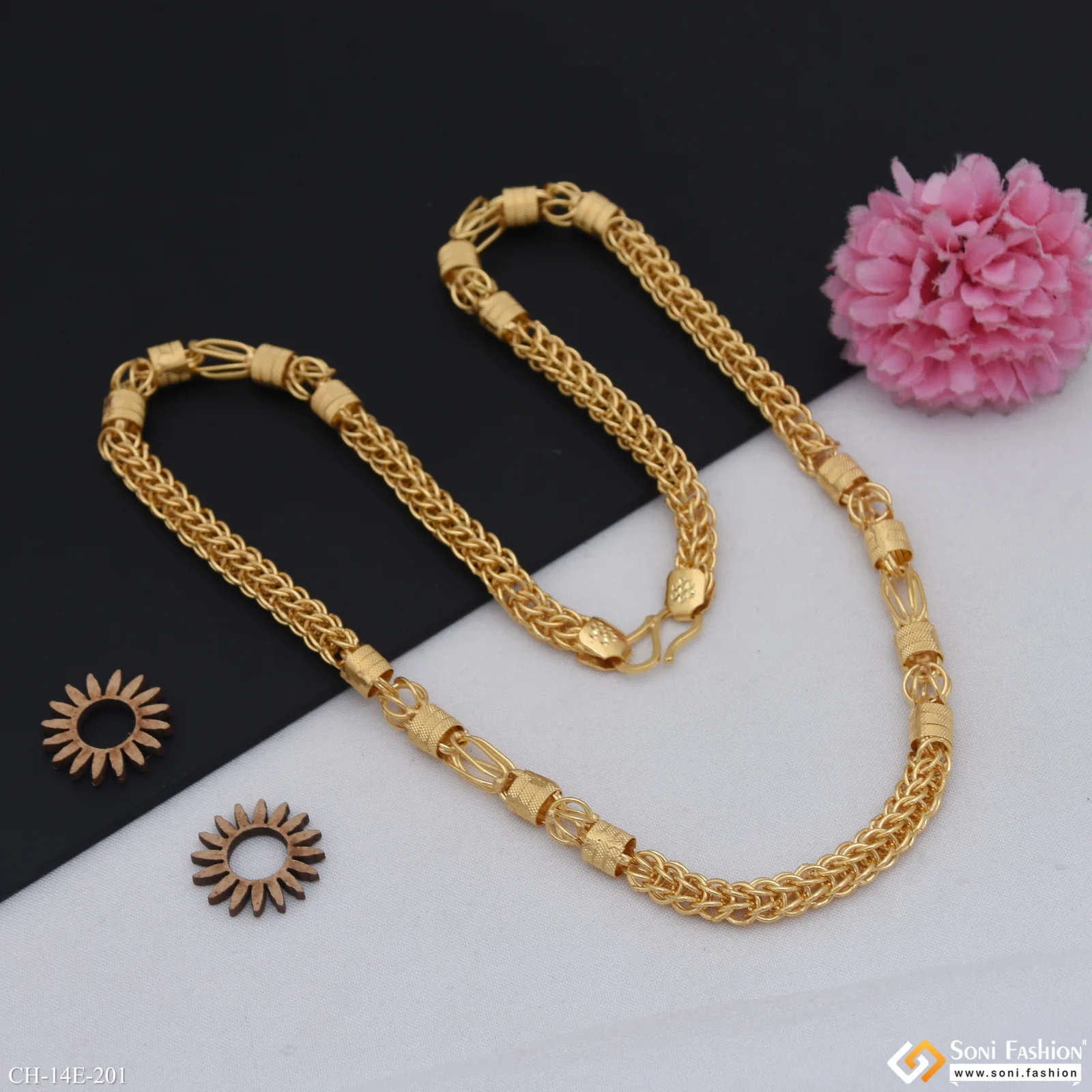 Glittering Design Gold Plated Rajwadi Chain for Men - Style E201 - Image 5