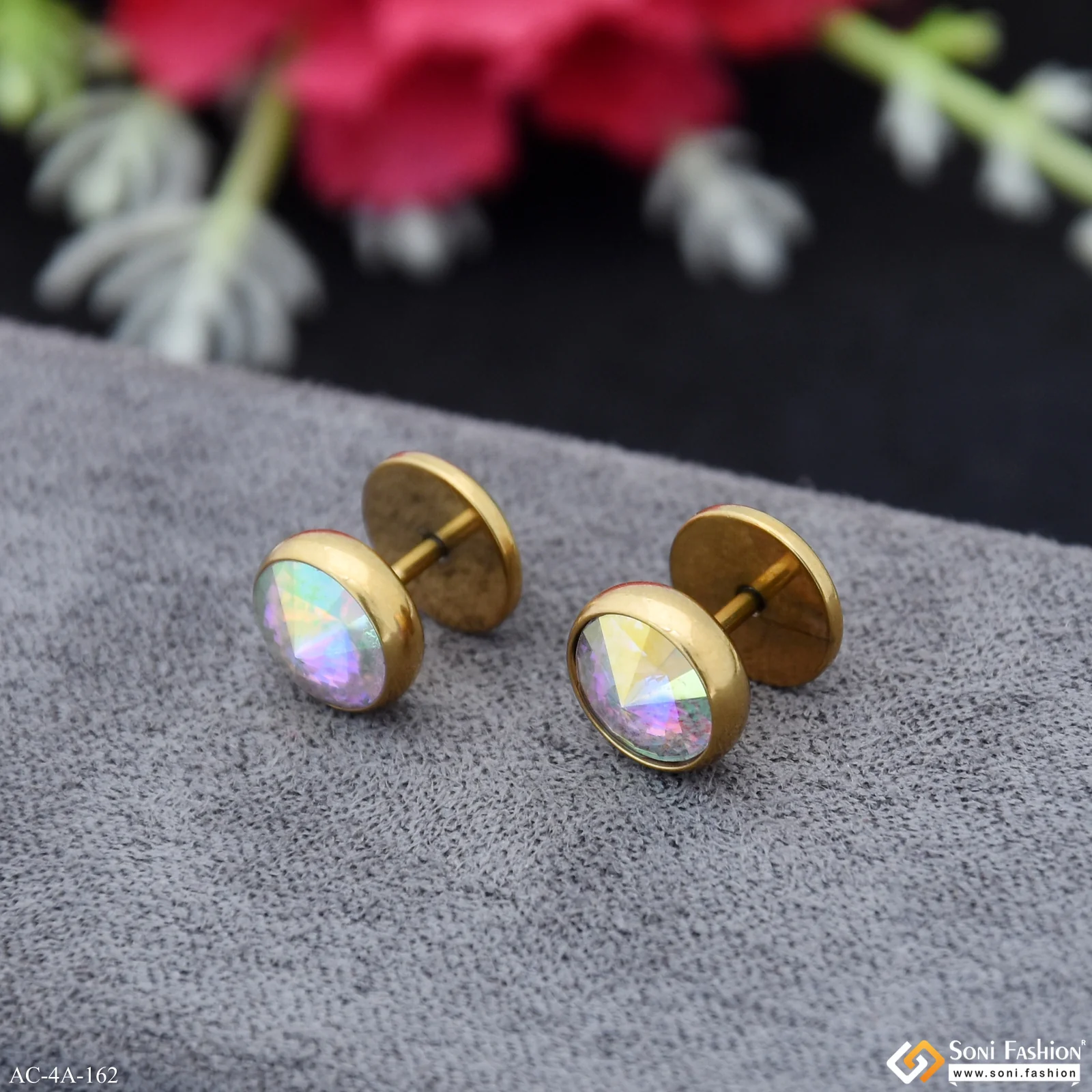 Glittering Design Golden Color Stud Earring for Men (2 Pc) - Style A162 - Image 3