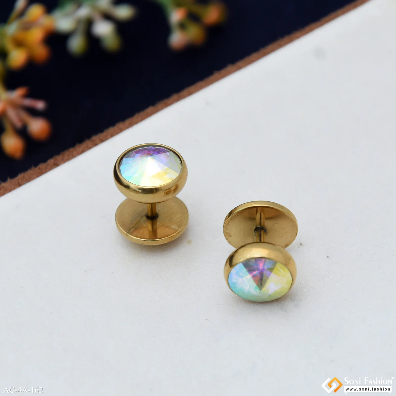 Glittering Design Golden Color Stud Earring for Men (2 Pc) - Style A162 - Image 5