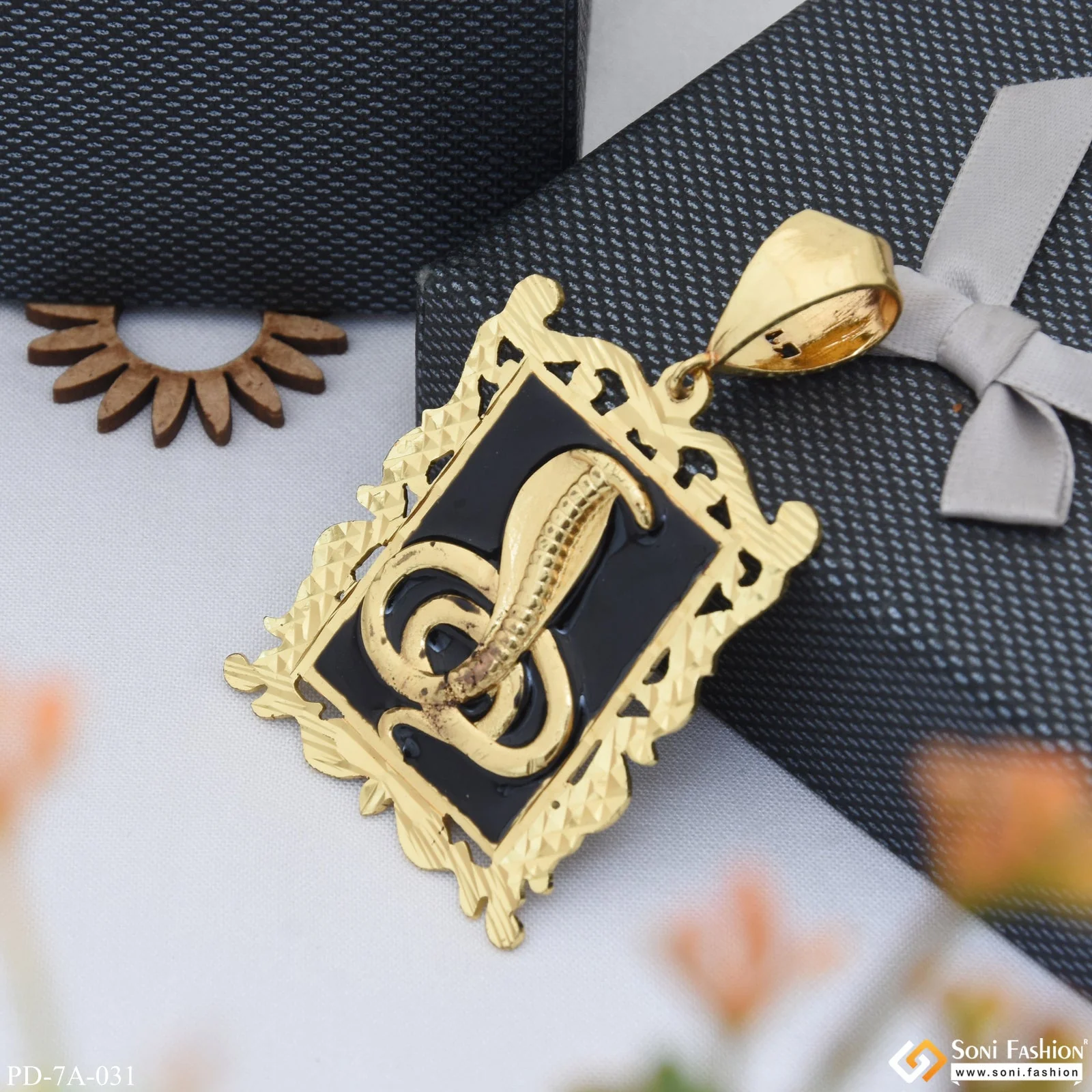 Goga Maharaj Handmade Gold Pendant with Black Background - Style A031 - Image 4