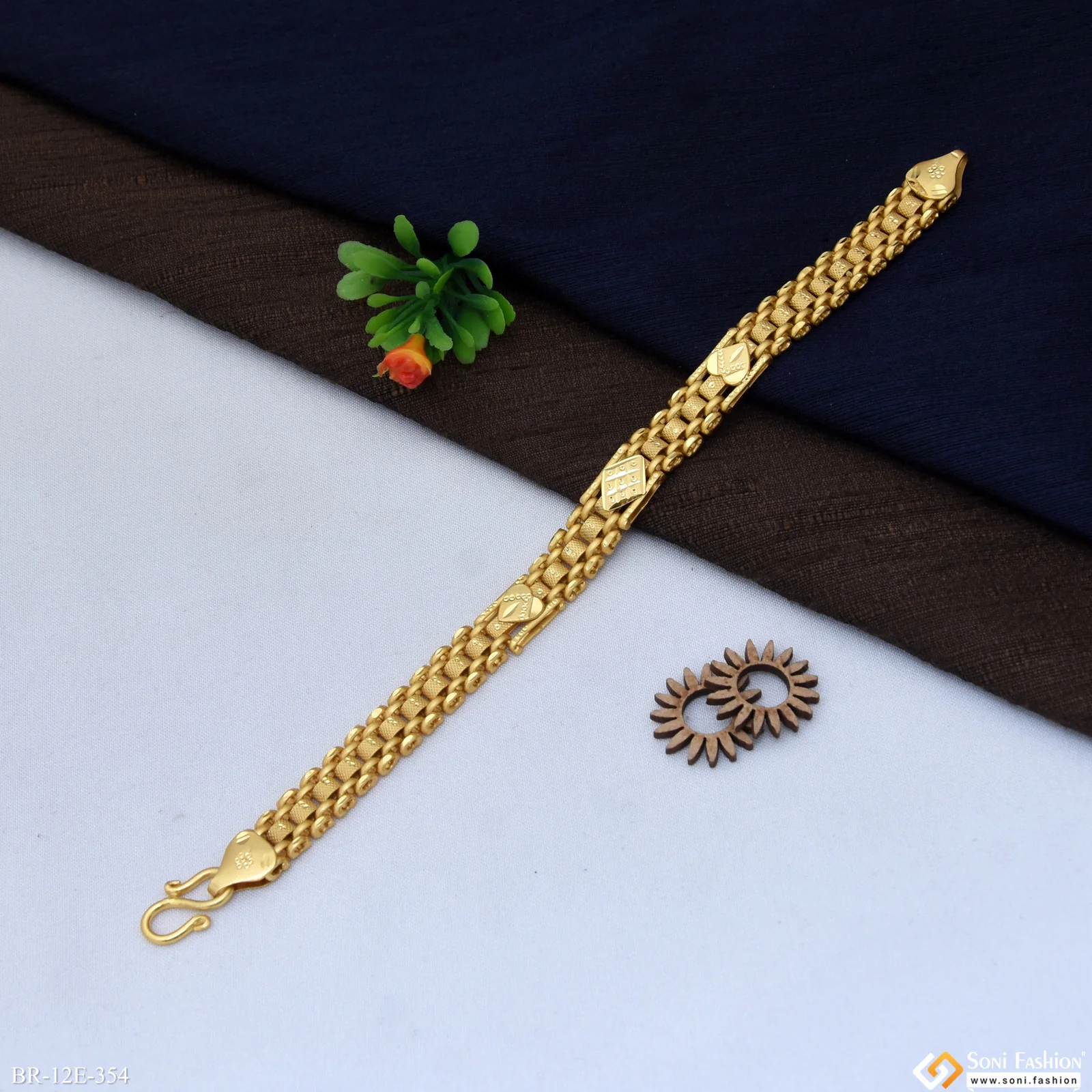 Delicate Design Gold Plated Box Bracelet for Men - Style E354 - Image 5