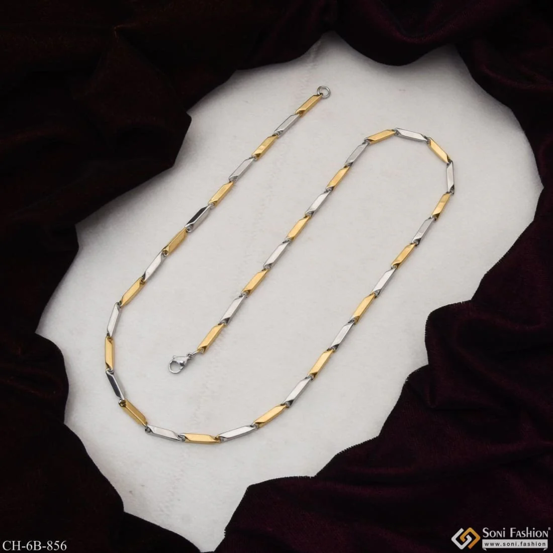 Small Triangle Fashion-Forward Design High-Quality Golden Color Chain - Style B856 - Image 6