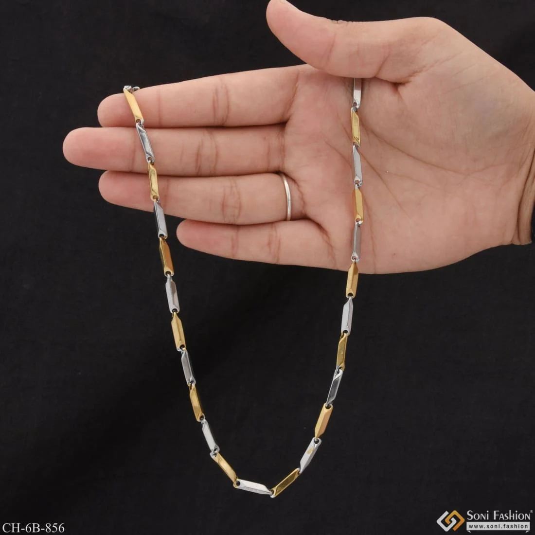 Small Triangle Fashion-Forward Design High-Quality Golden Color Chain - Style B856 - Image 7