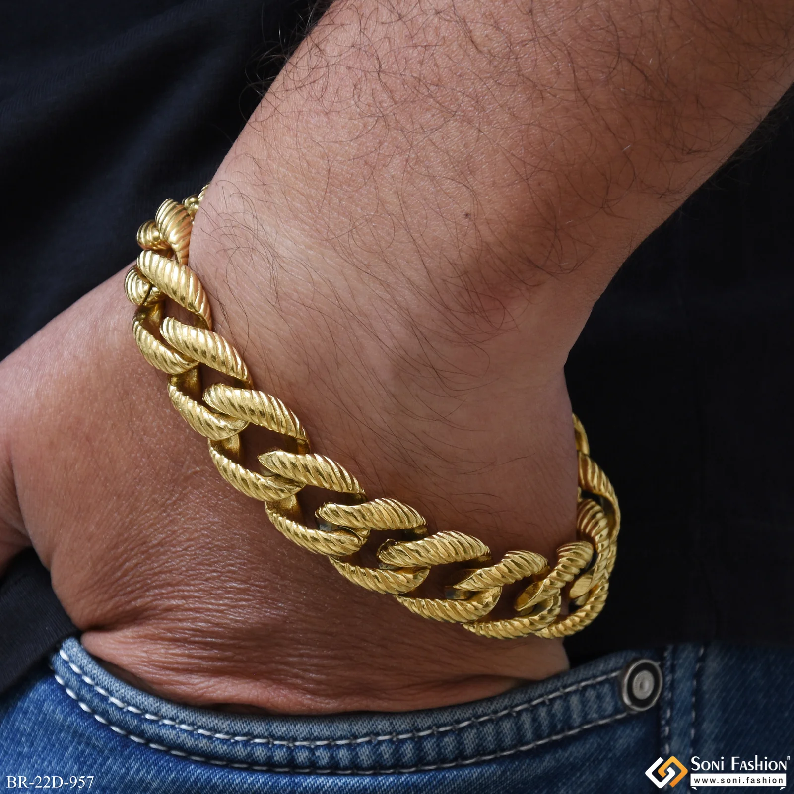Golden Color Stainless Steel Cuban Link Bracelet - Style D957 - Image 4