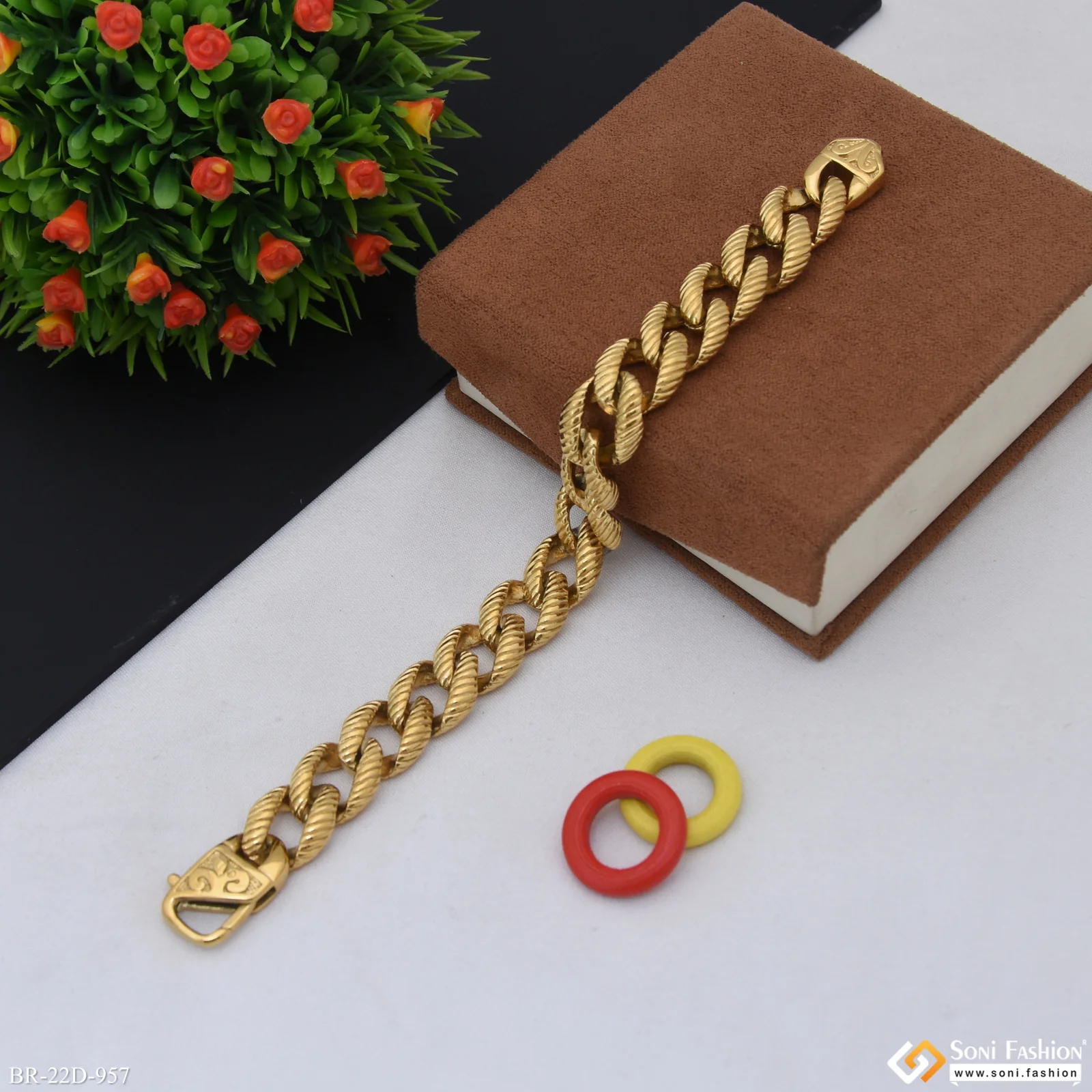 Golden Color Stainless Steel Cuban Link Bracelet - Style D957 - Image 5