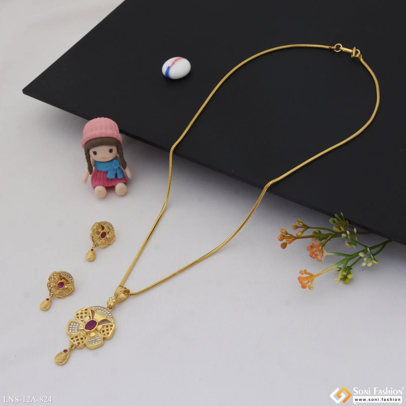 Gorgeous Design Gold Plated Necklace Set for Ladies - Style A824 - Image 4
