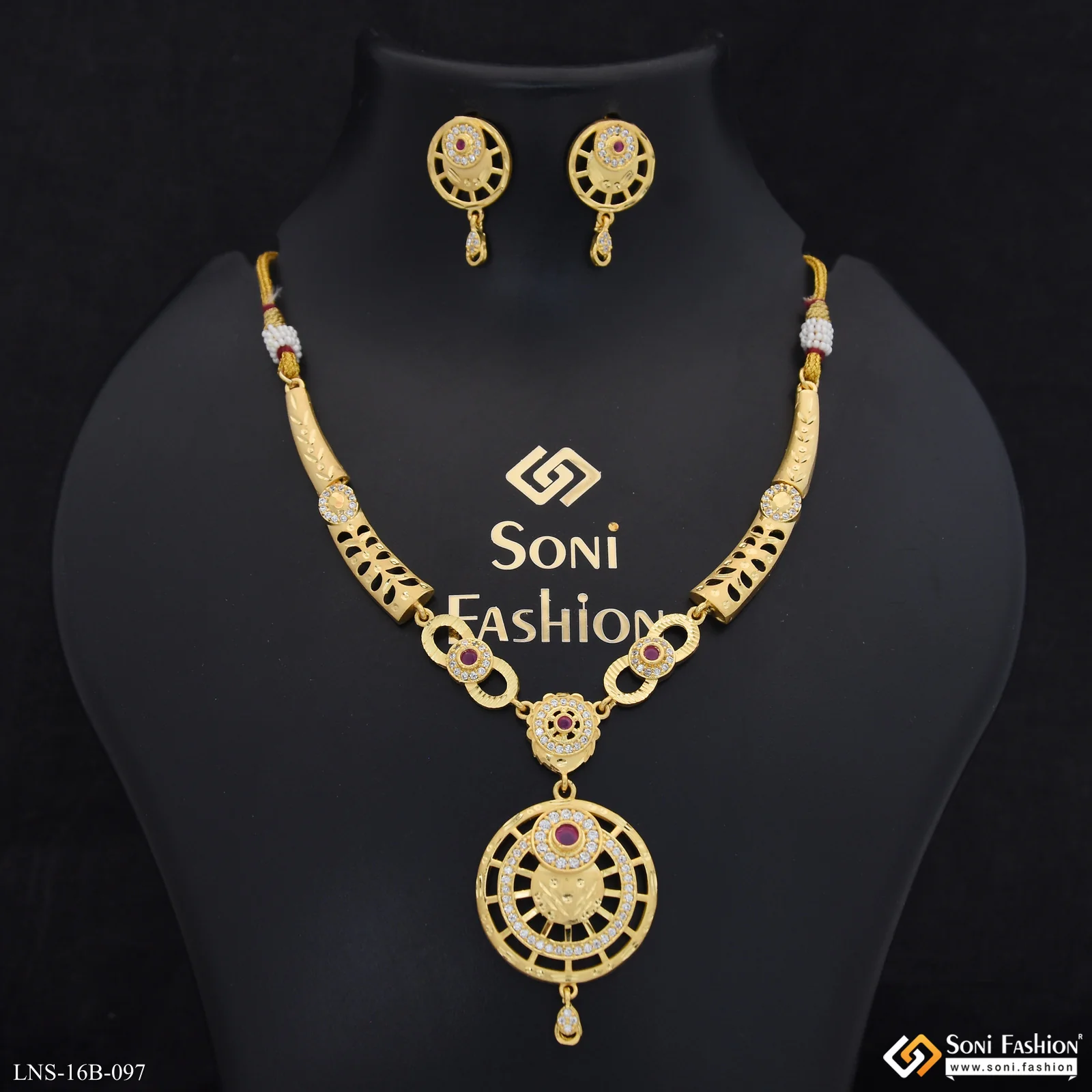 Gorgeous Design Gold Plated Necklace Set for Women - Style B097