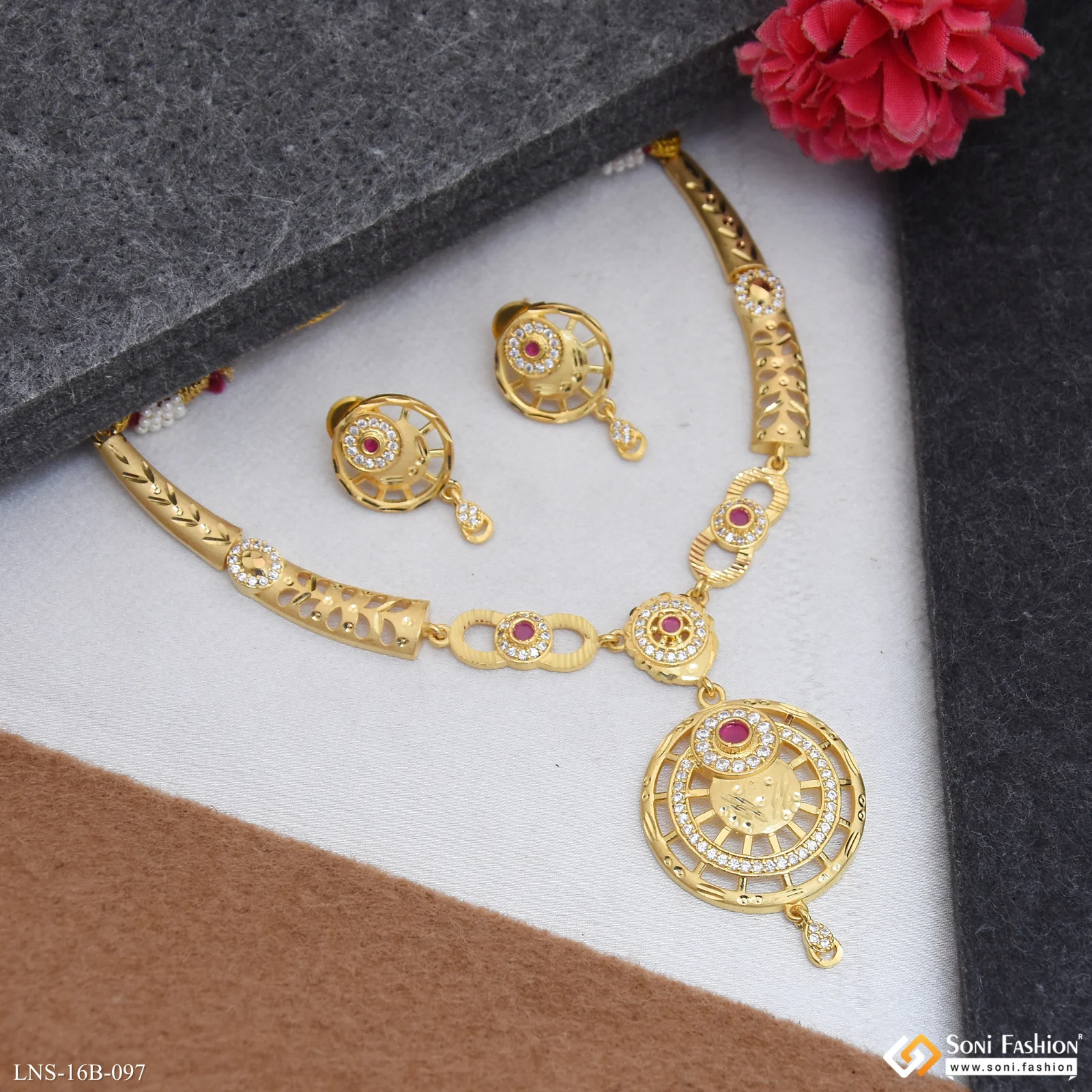 Gorgeous Design Gold Plated Necklace Set for Women - Style B097 - Image 3