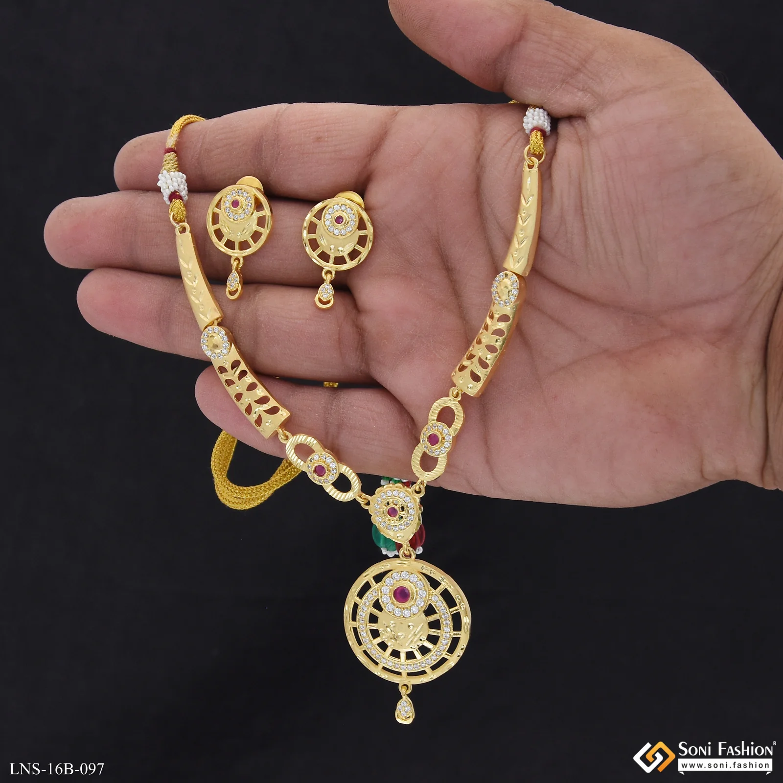 Gorgeous Design Gold Plated Necklace Set for Women - Style B097 - Image 4